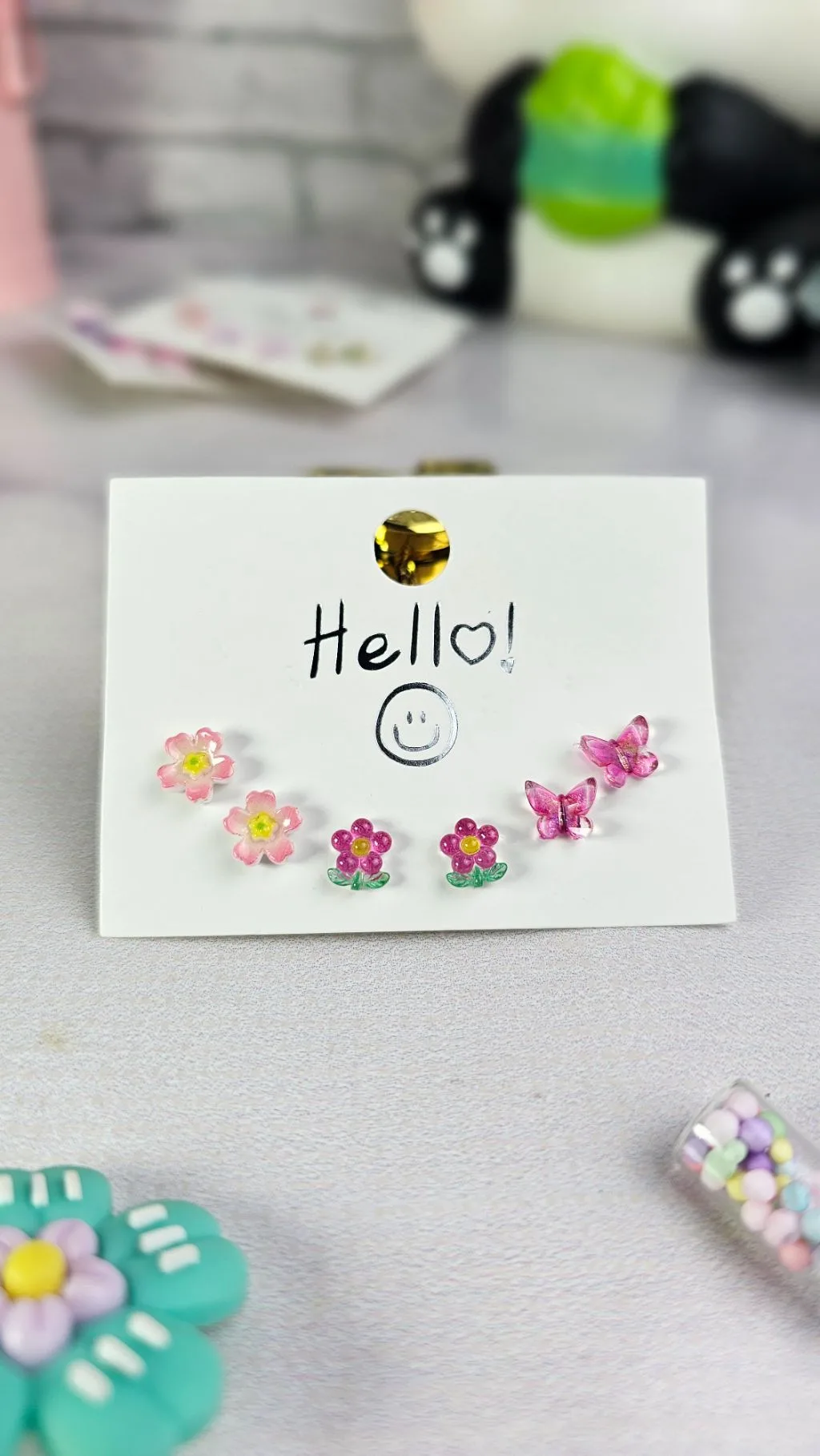 Cutesy floral earrings