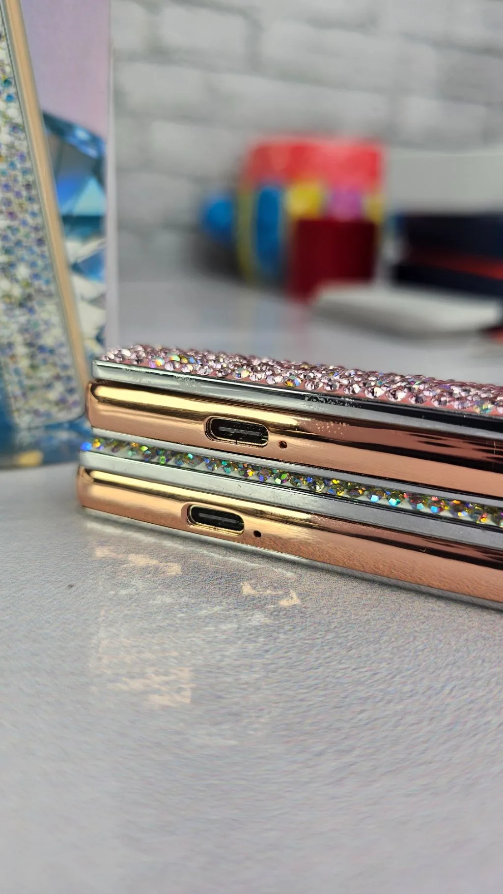 Rechargeable windproof glittery lighter