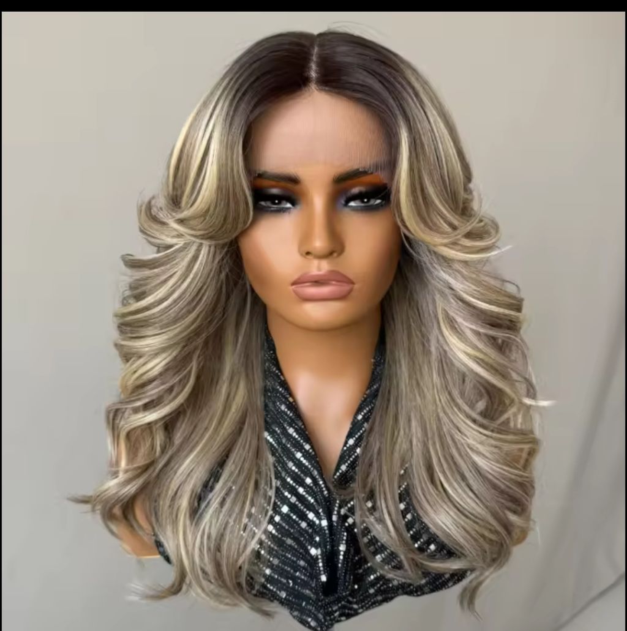 ALORA LAYERED WIG