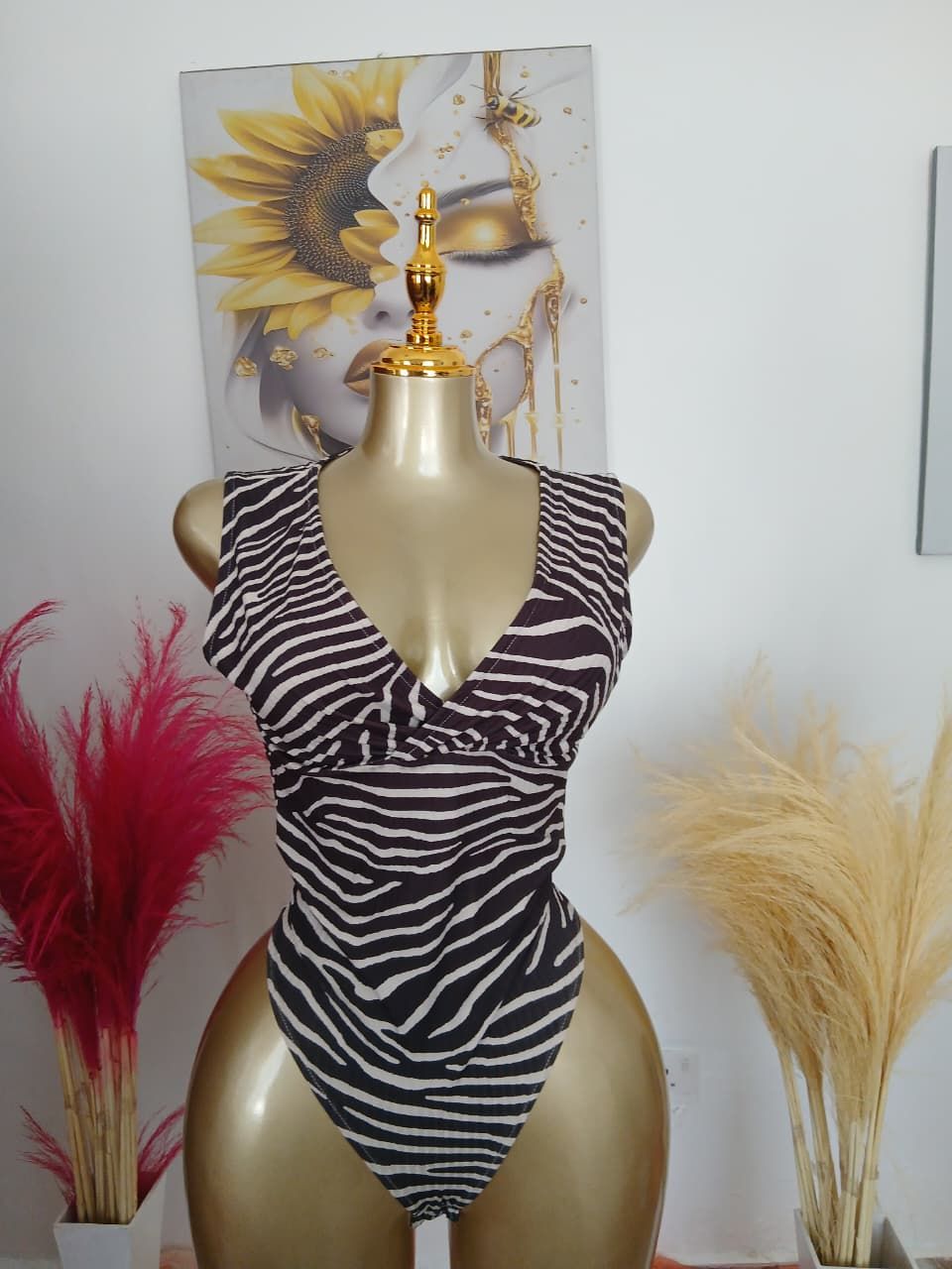 Seamless-Fit Ribbed Bodysuit