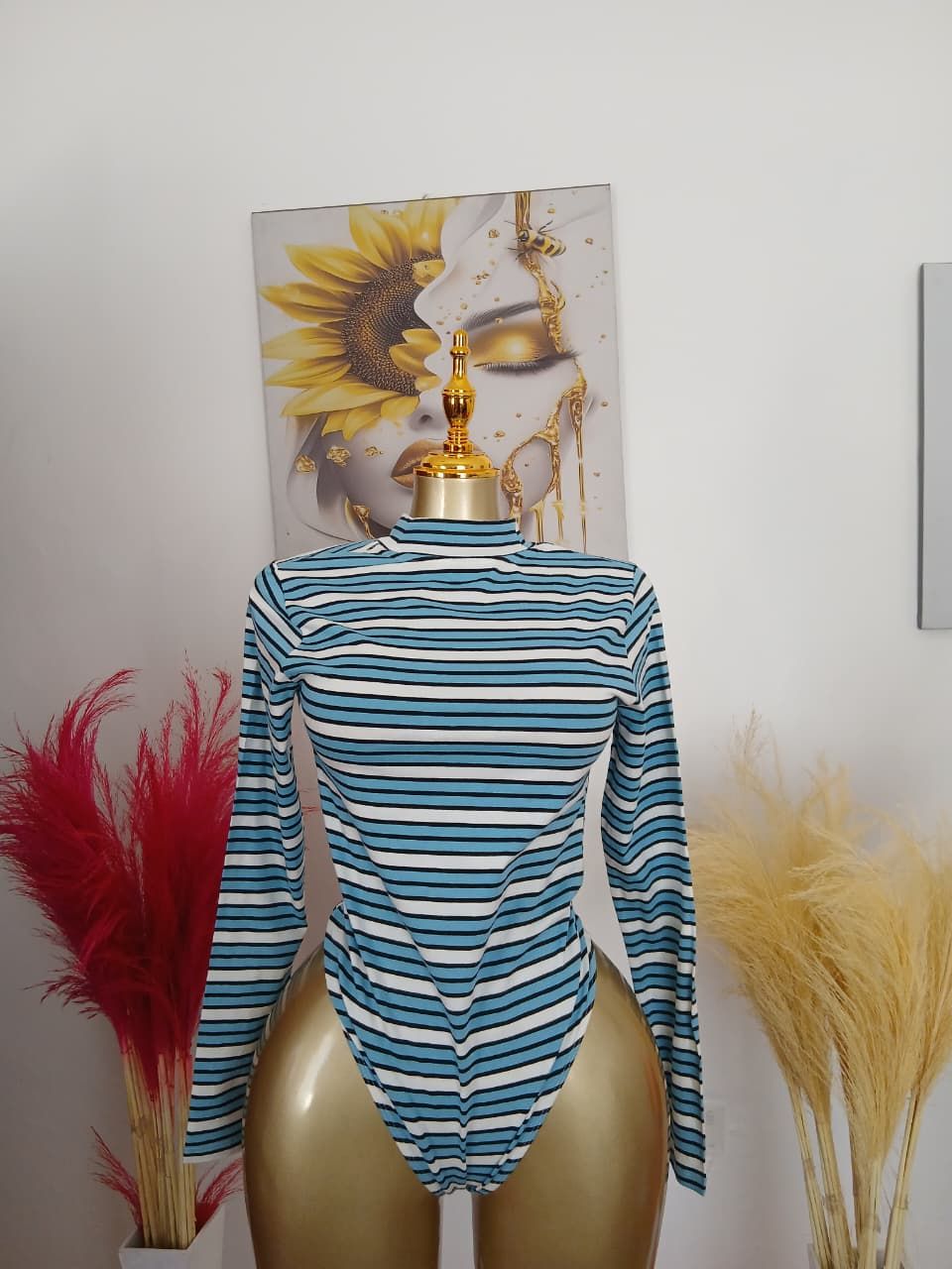 Seamless-Fit Ribbed Bodysuit
