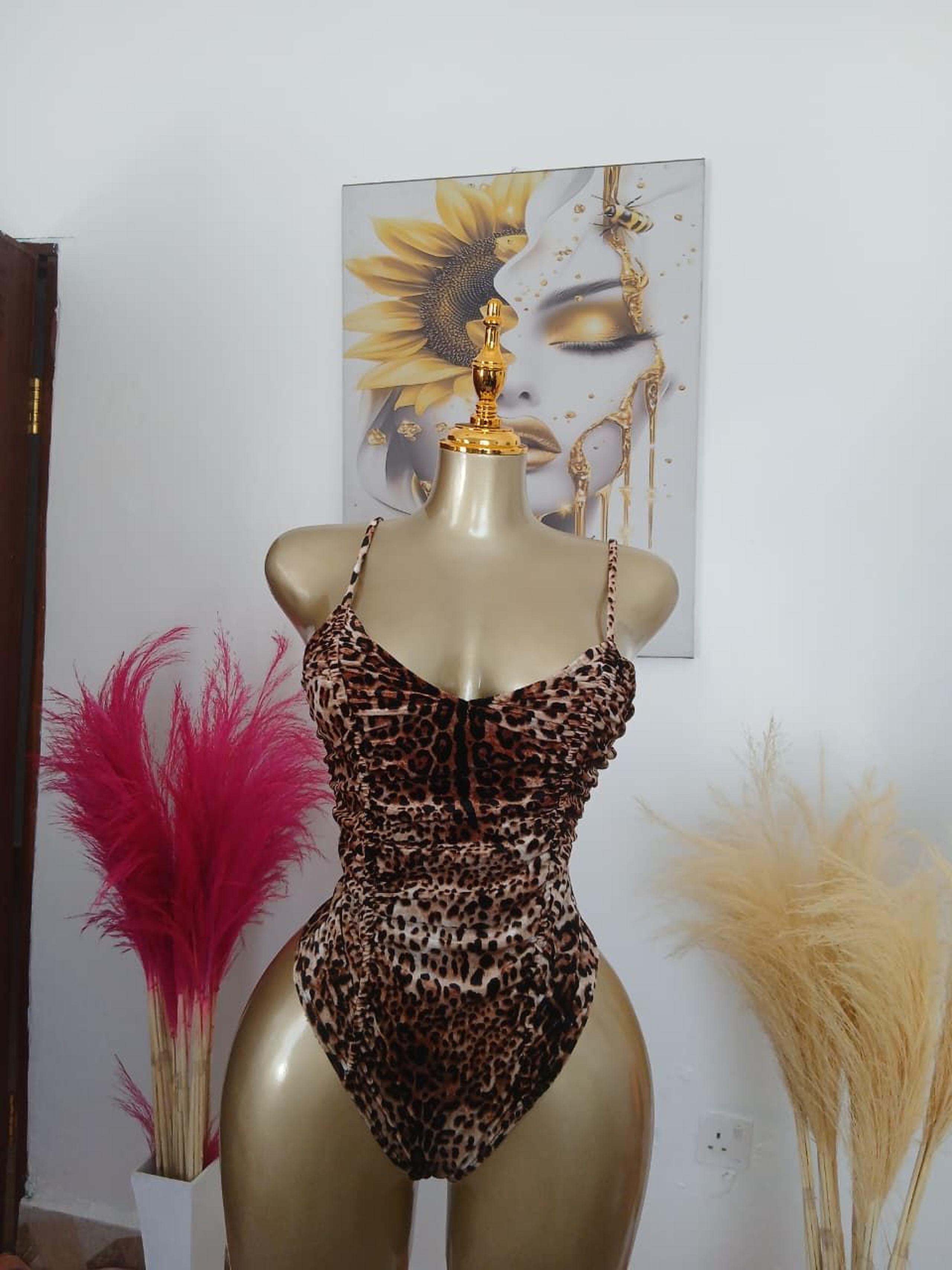 Seamless-Fit Ribbed Bodysuit