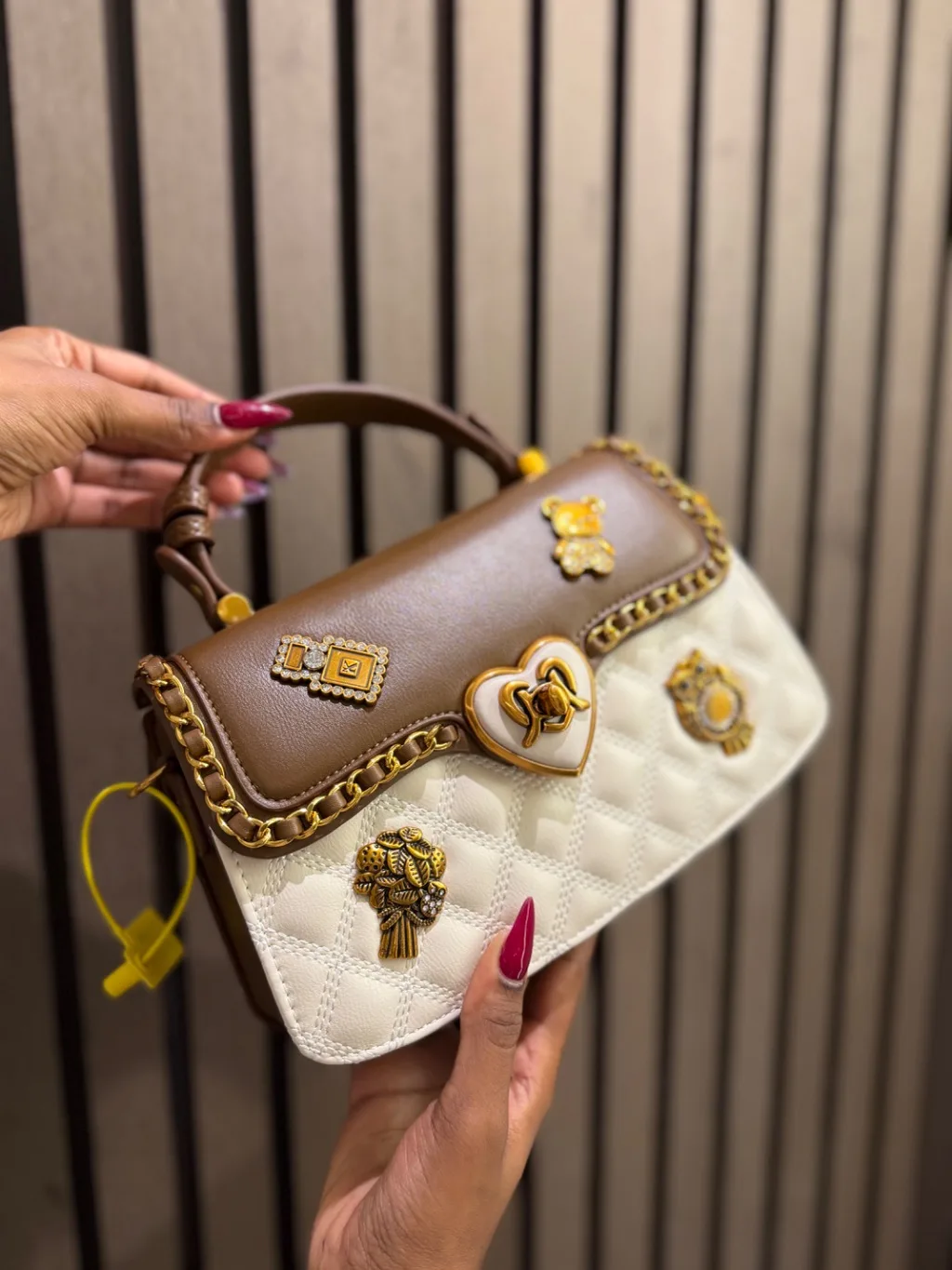 Ari cross body bag