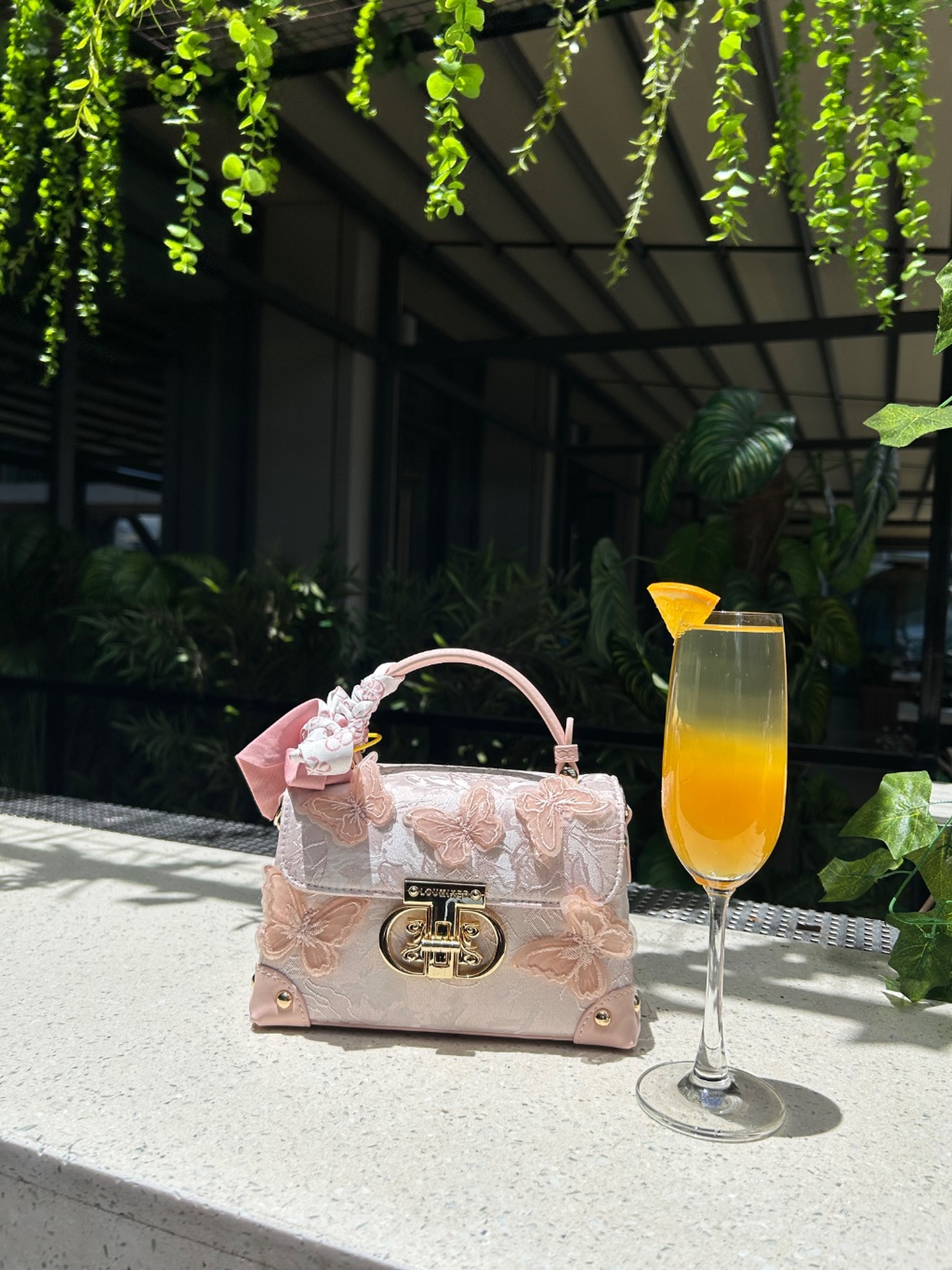 Pink Nia Loumixer bag