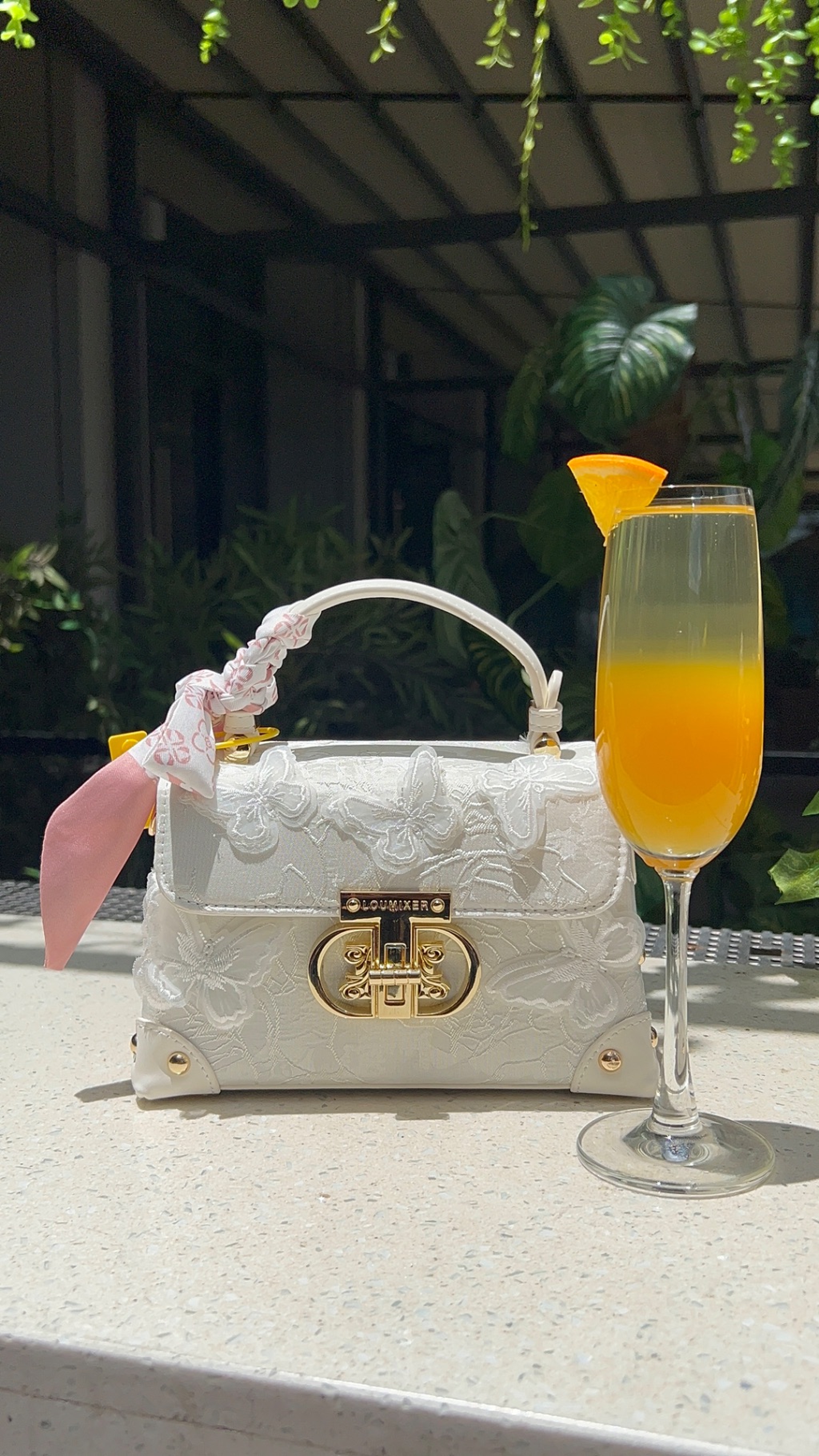 White Nia Loumixer bag