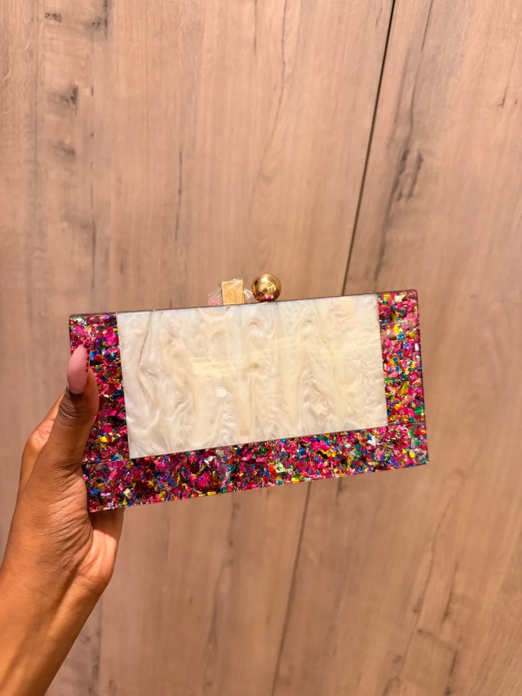 Acrylic clutch
