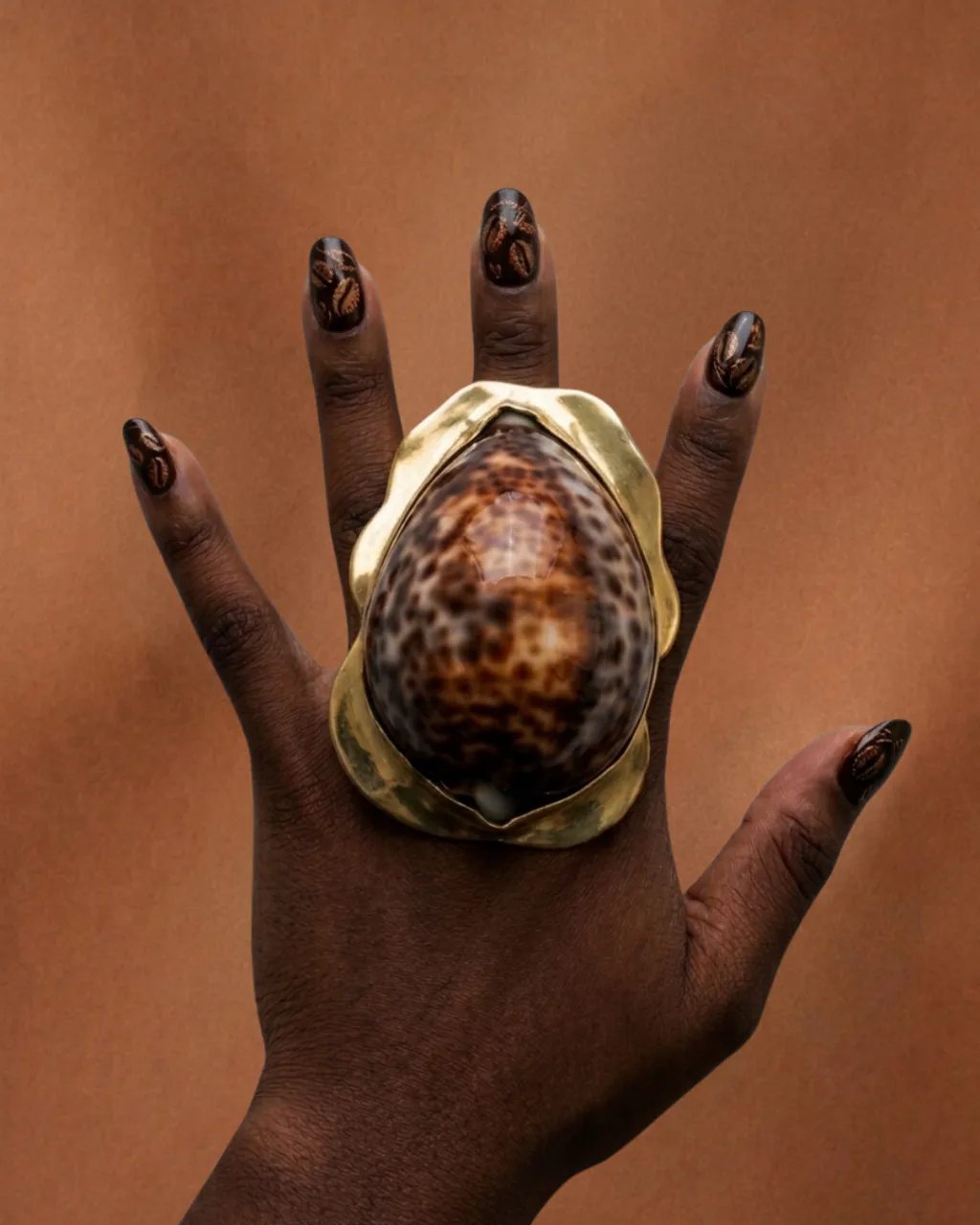 USHELISHELI RING