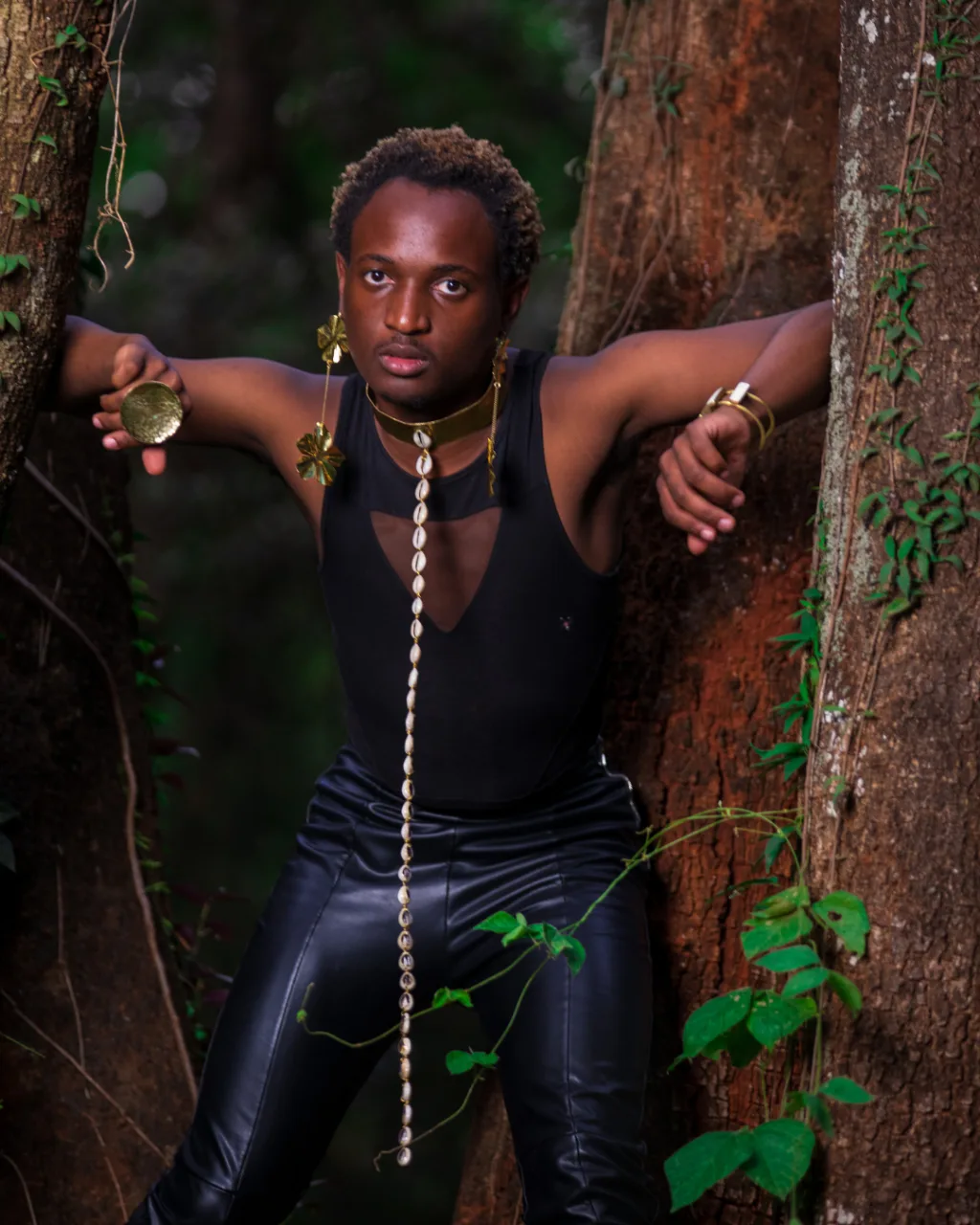 MBONI NECKPIECE