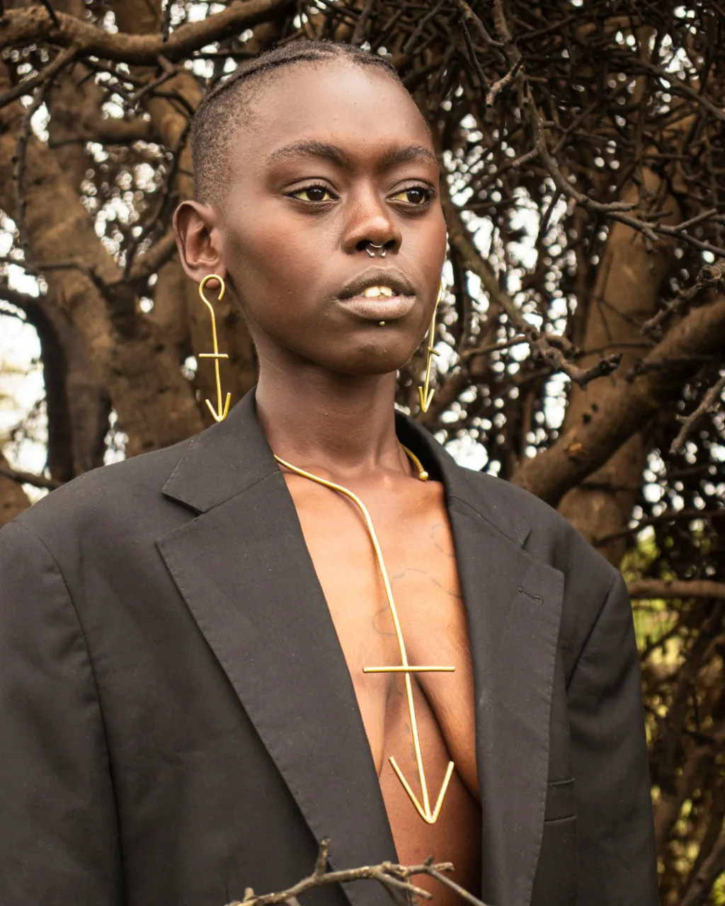 TAU NECKPIECE