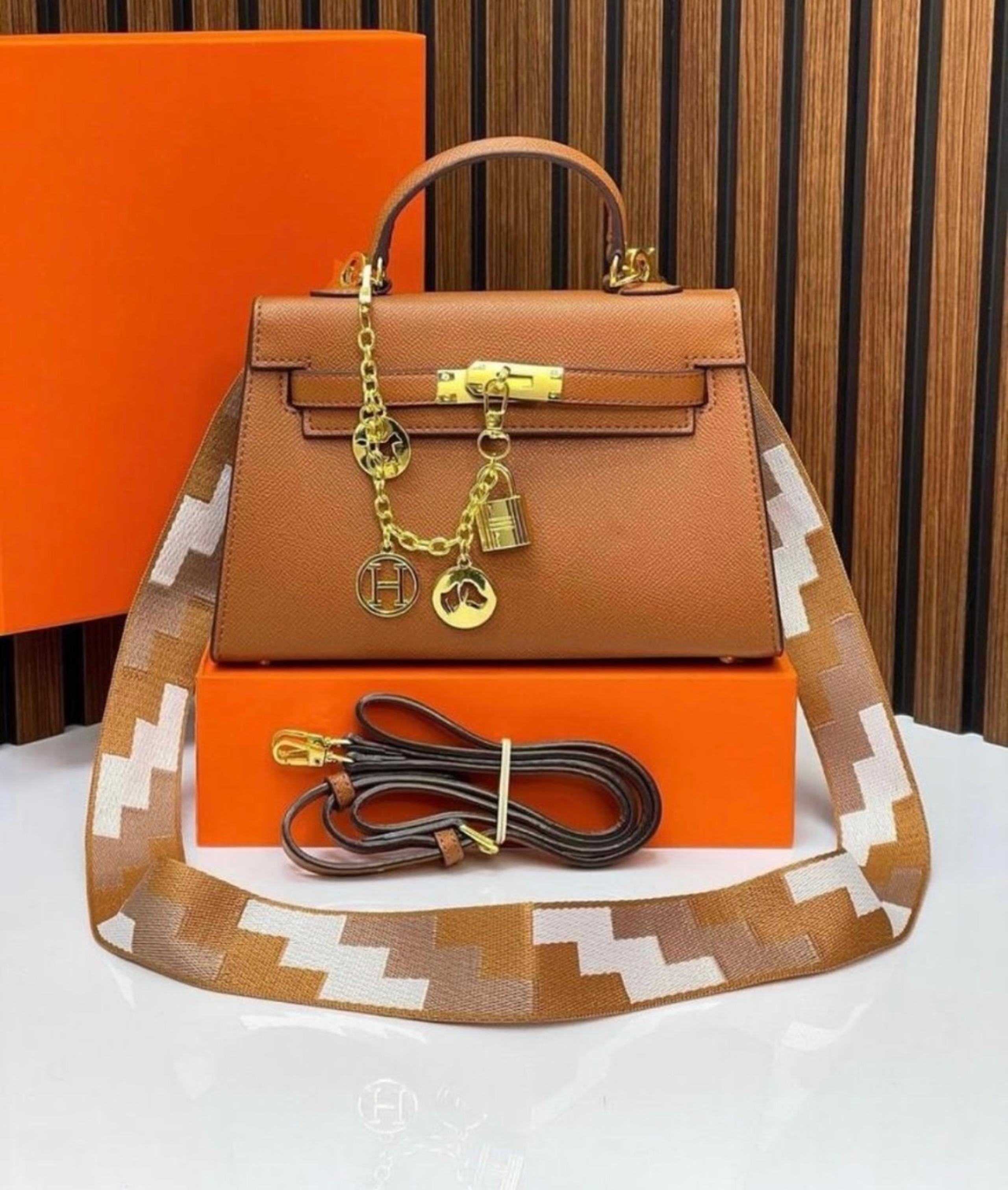 Mini Kelly brown 22cm- boxed