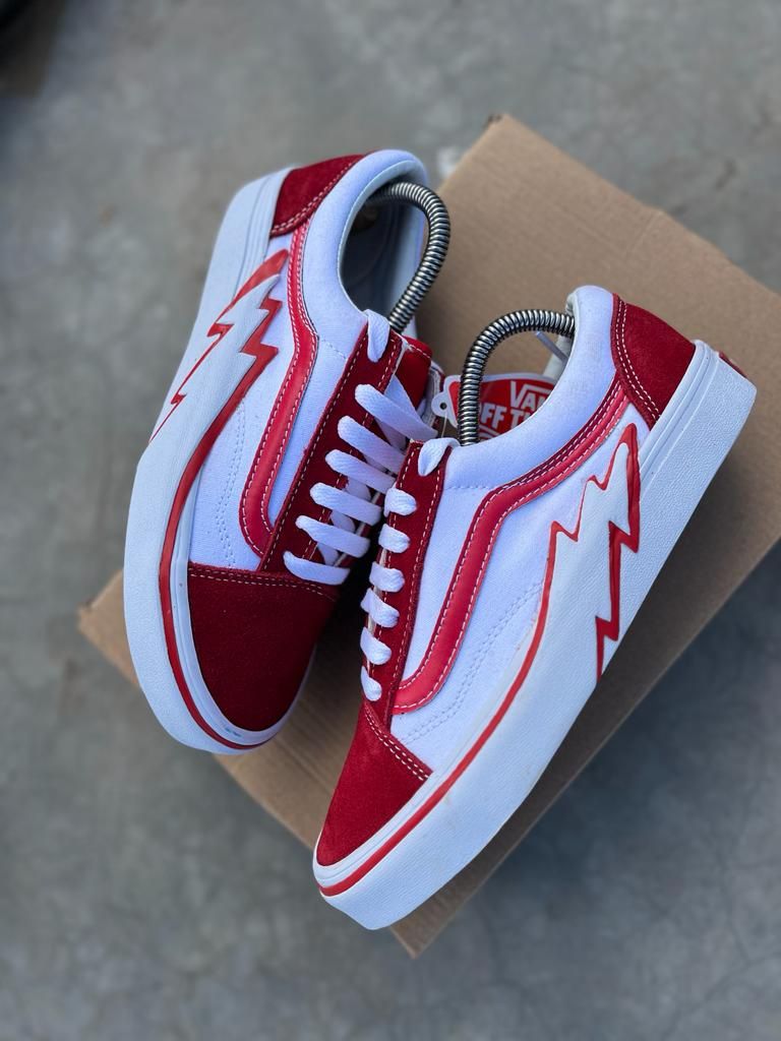 Vans skaters 