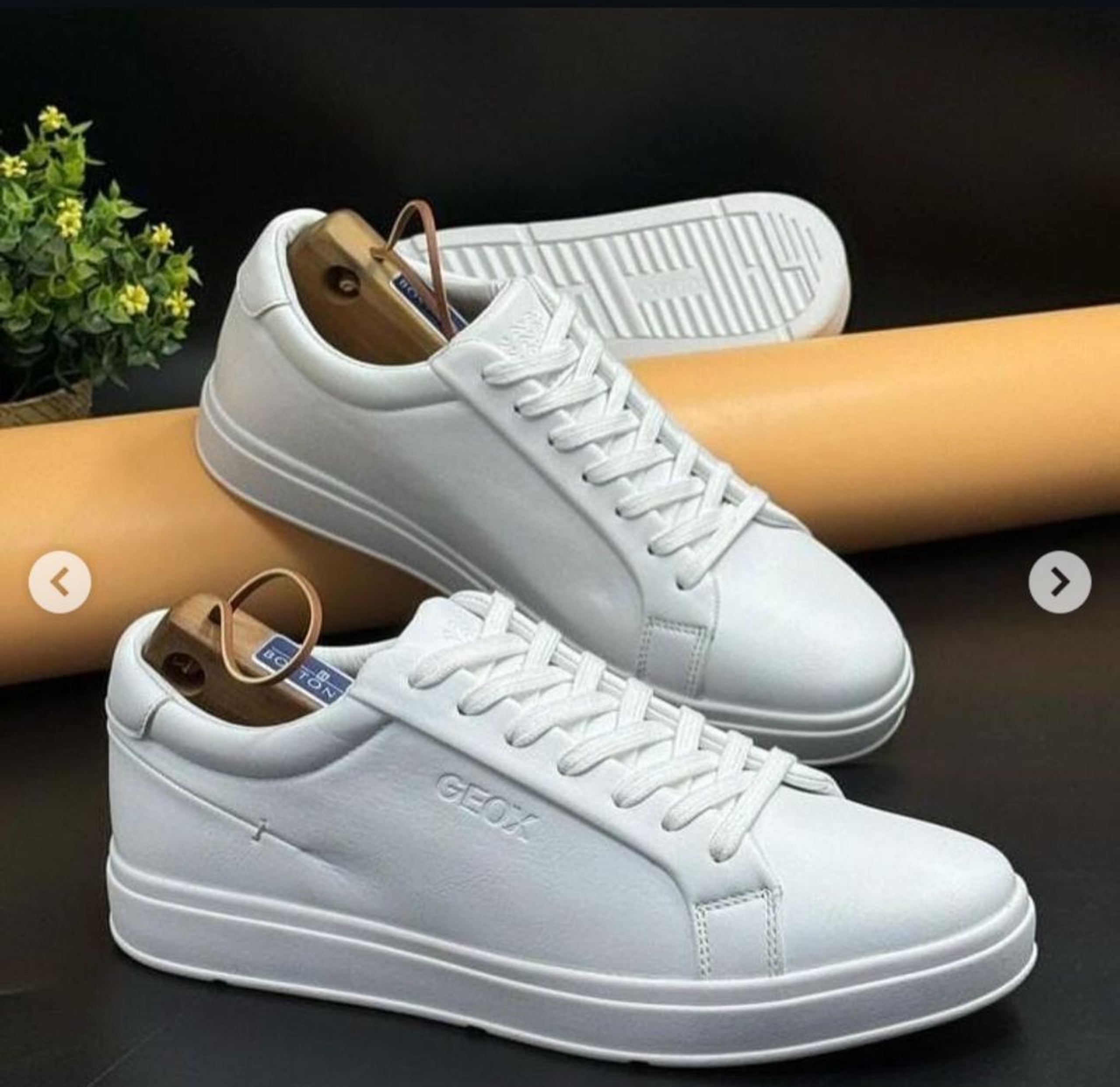 Casual sneakers 