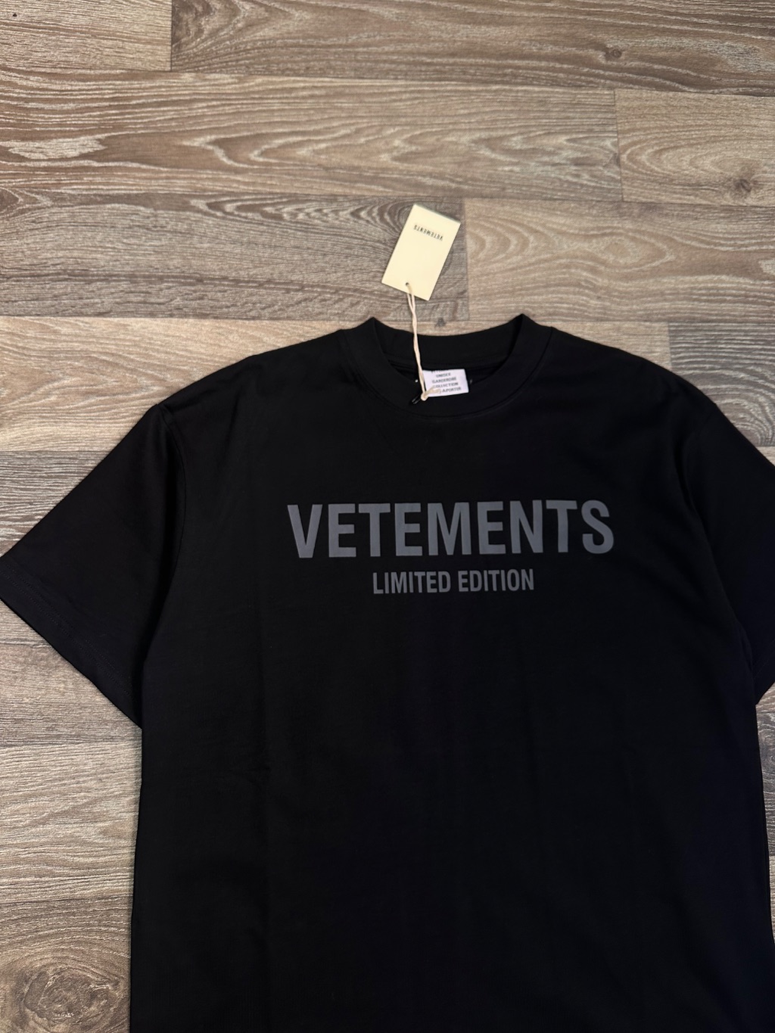 Vetements Limited edition tshirt