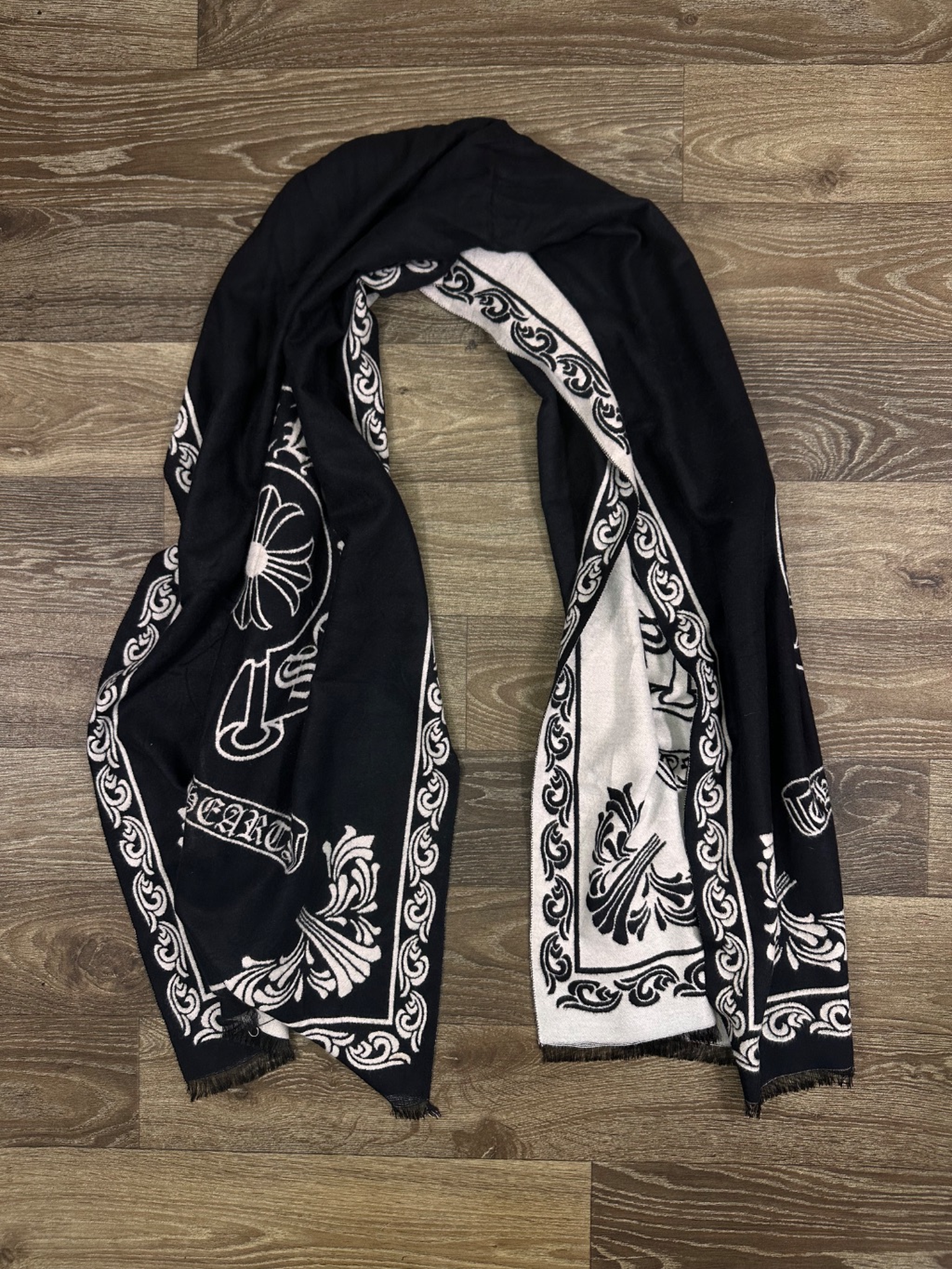 Chrome Hearts Scarf