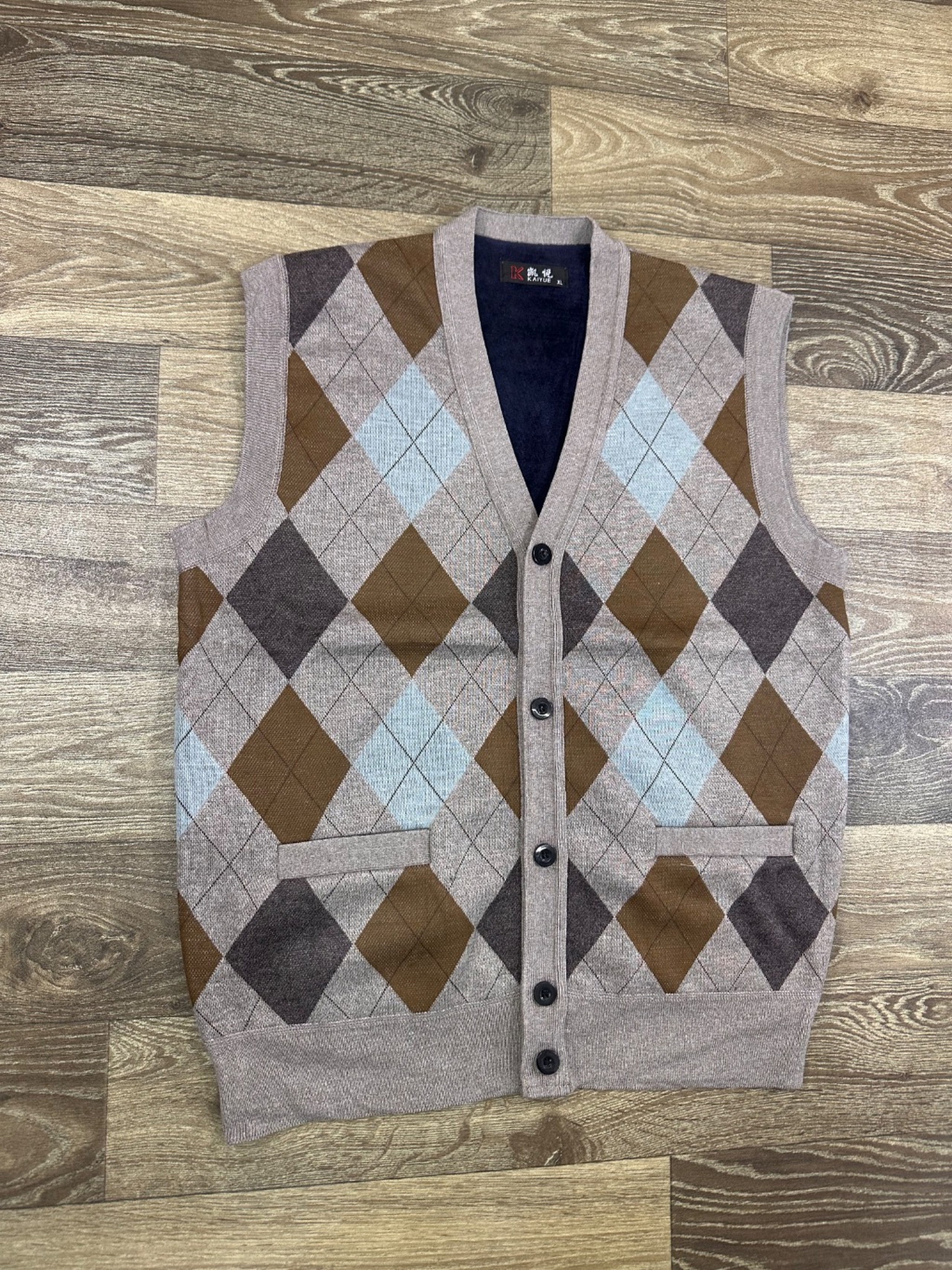 Sleeveless Cardigan sweater