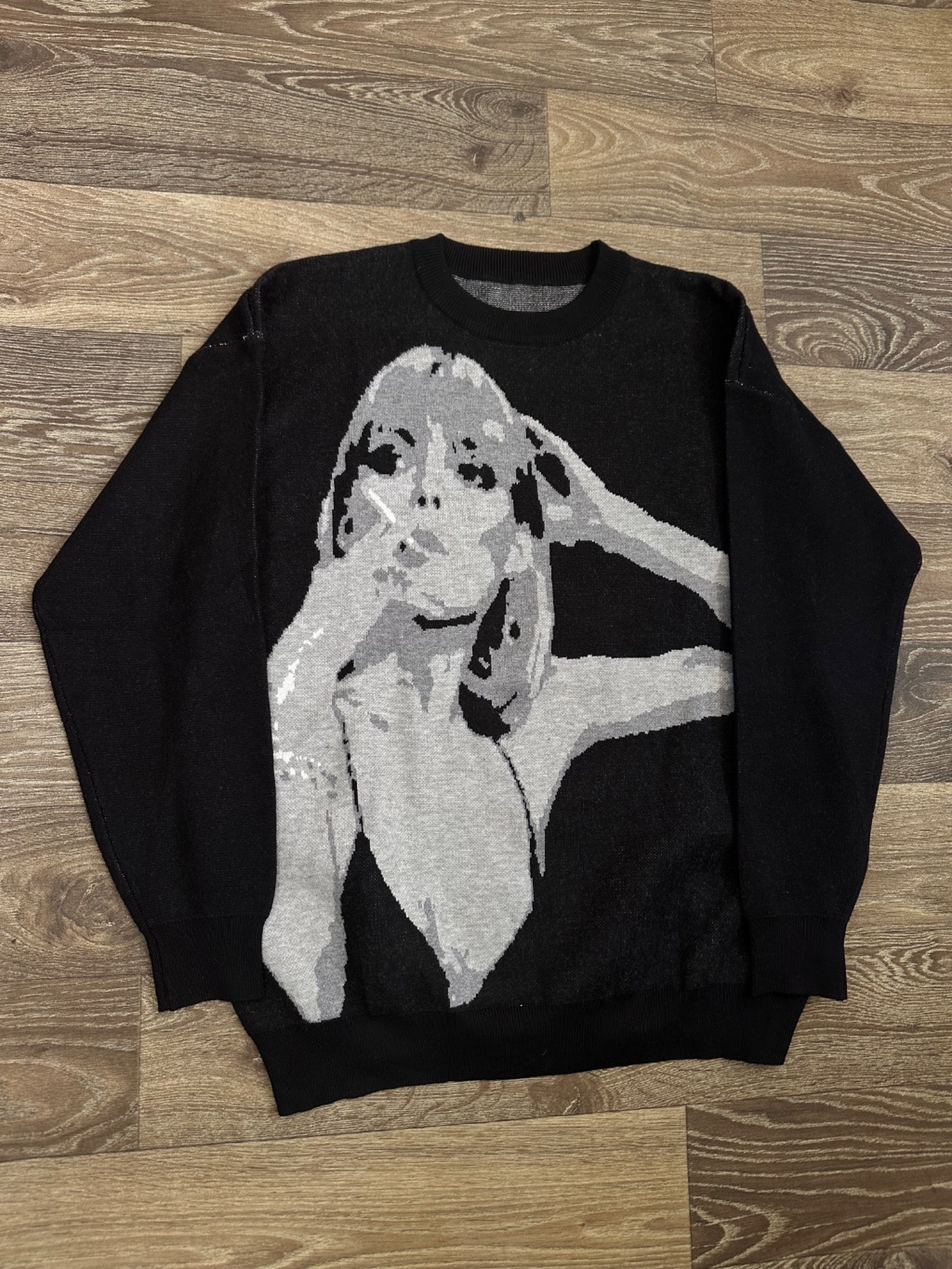 Knitted graphic sweater