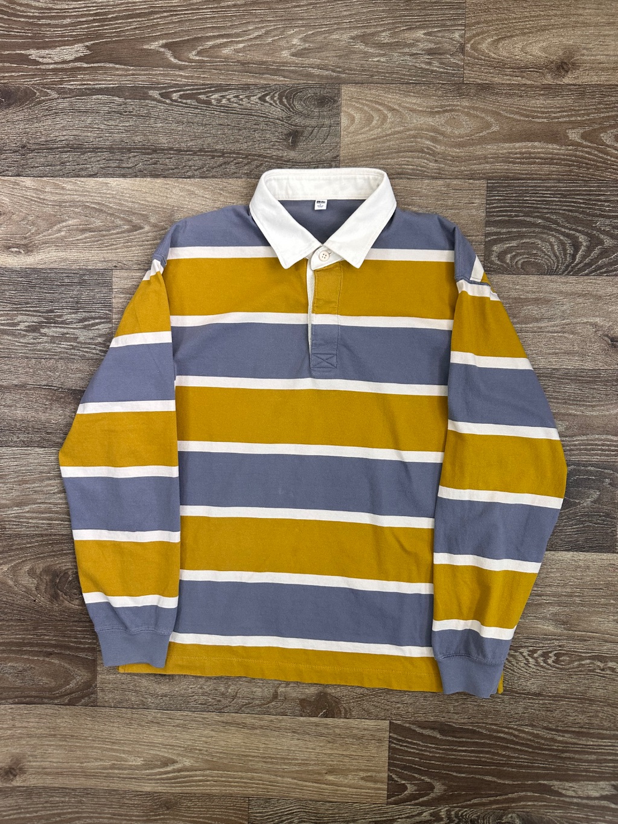 Uniqlo rugby polo