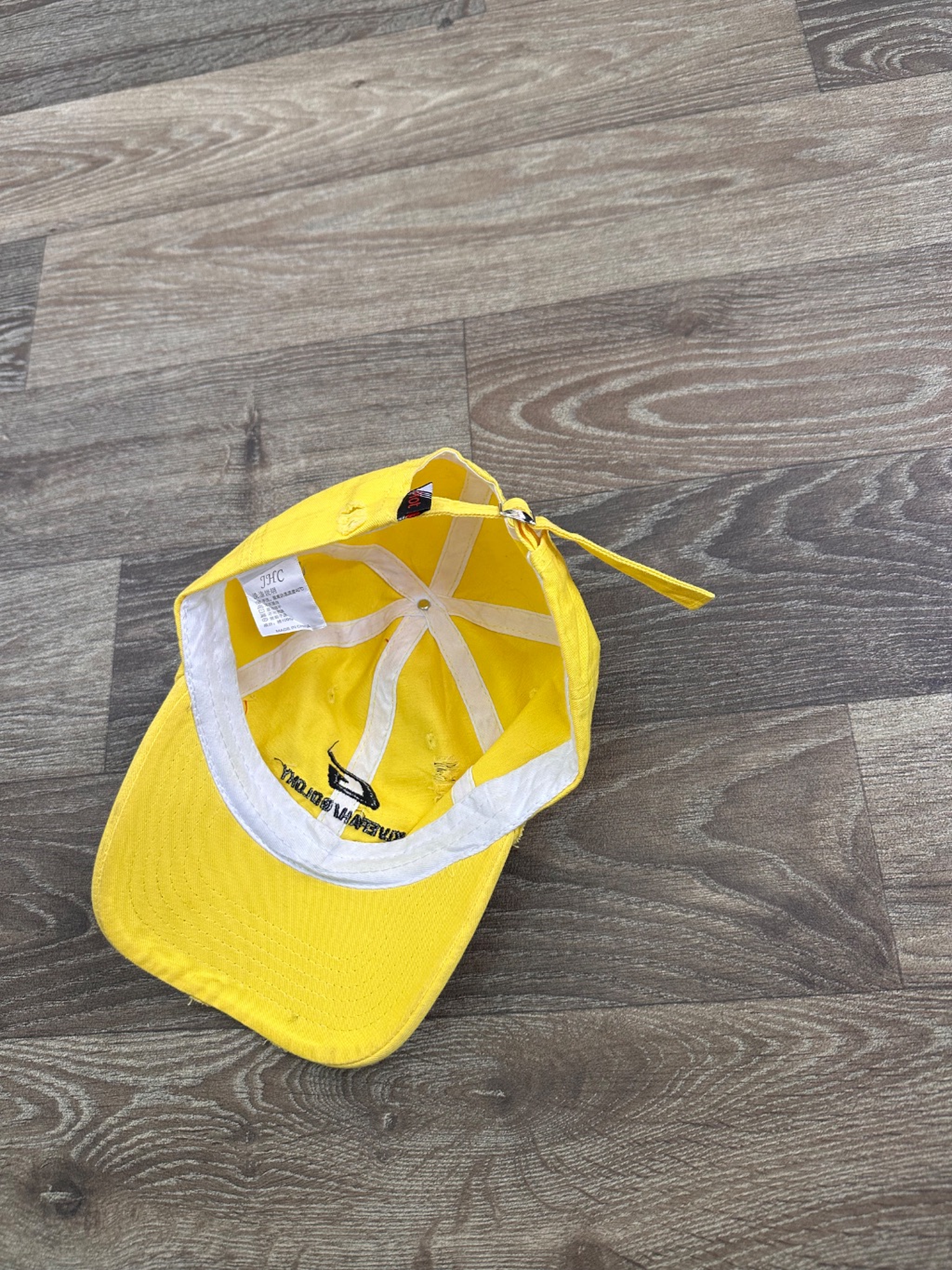 Adjustable cap