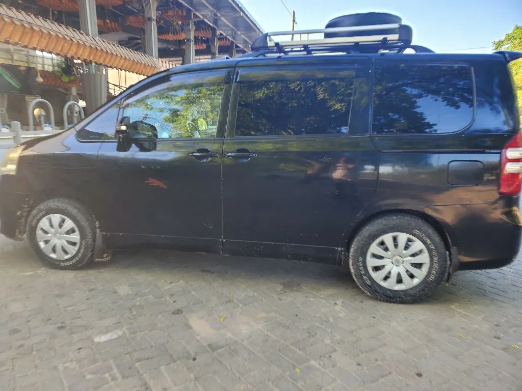 Taxi aroun cost