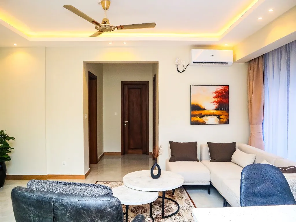 1 BED ROOM