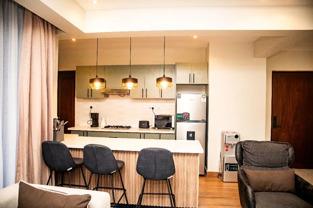 1 BED ROOM