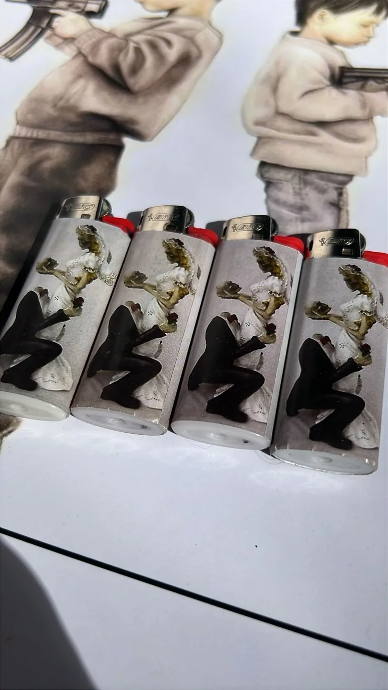 A BUD AFFAIR LIGHTERS