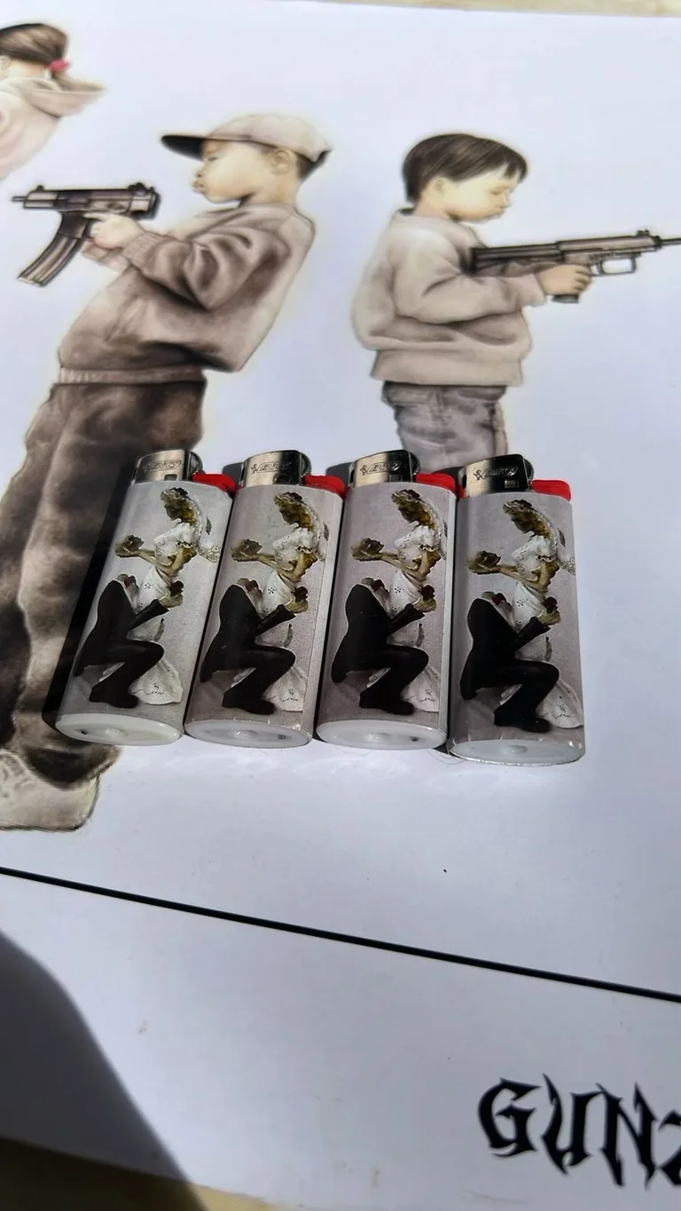 A BUD AFFAIR LIGHTERS