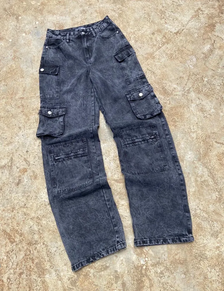 Wide-Leg Denim Cargo Pants in Acid-Wash Black