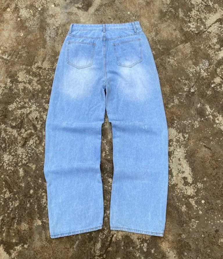 Y2K Barrel Leg Jeans - Light Wash | Wide-Leg Horseshoe Fit