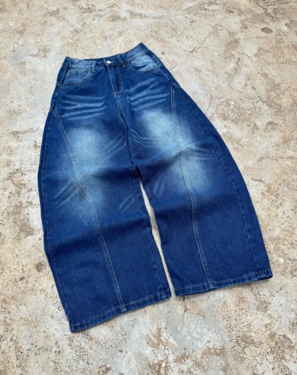Vintage Washed Indigo Sculpted Barrel-Leg Jeans