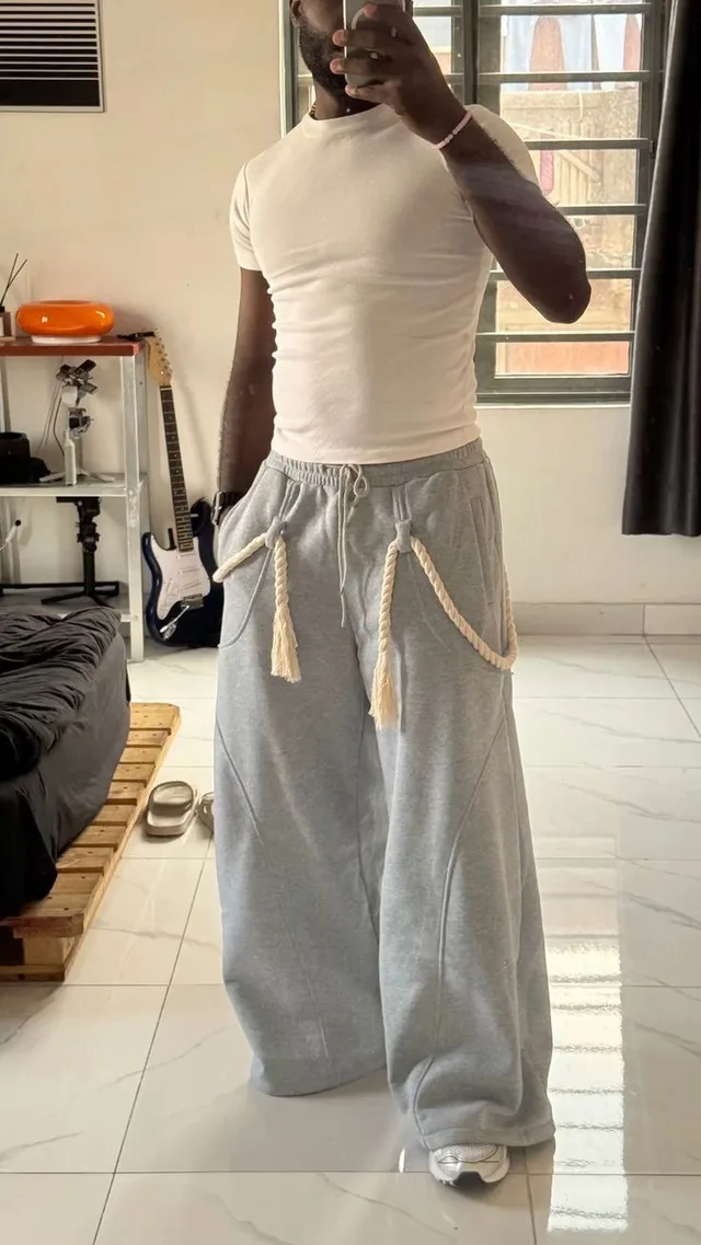 Oversized Barrel-Leg Sweatpants in Heather Grey