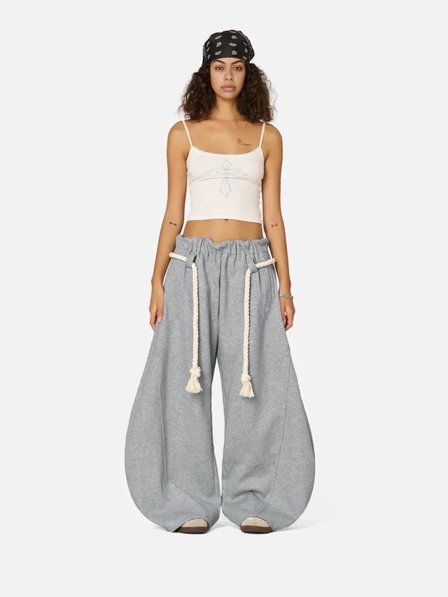 Oversized Barrel-Leg Sweatpants in Heather Grey