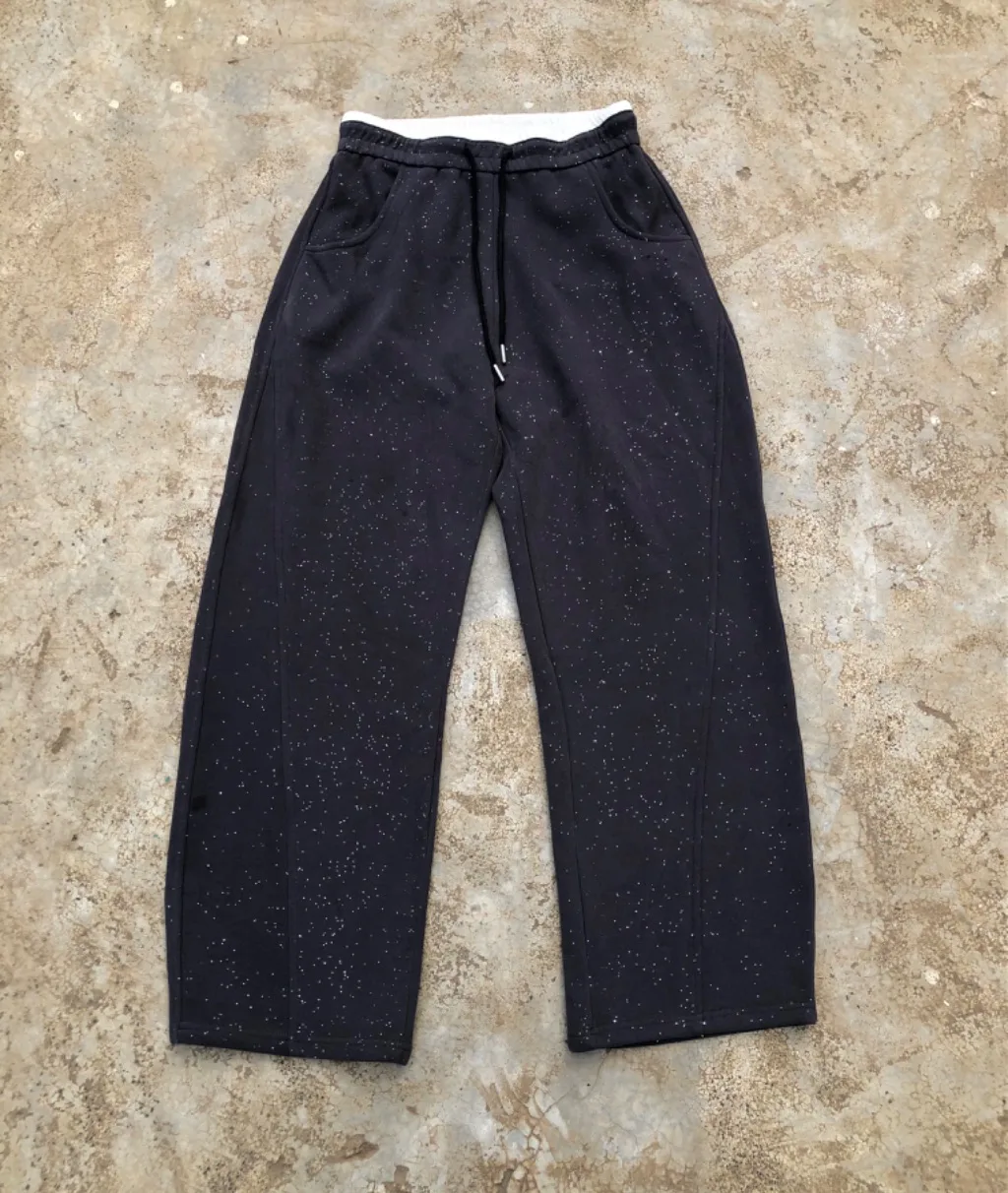 GALAXY SWEATPANTS 🌌 Speckled print | Contrast waistband | Relaxed fit