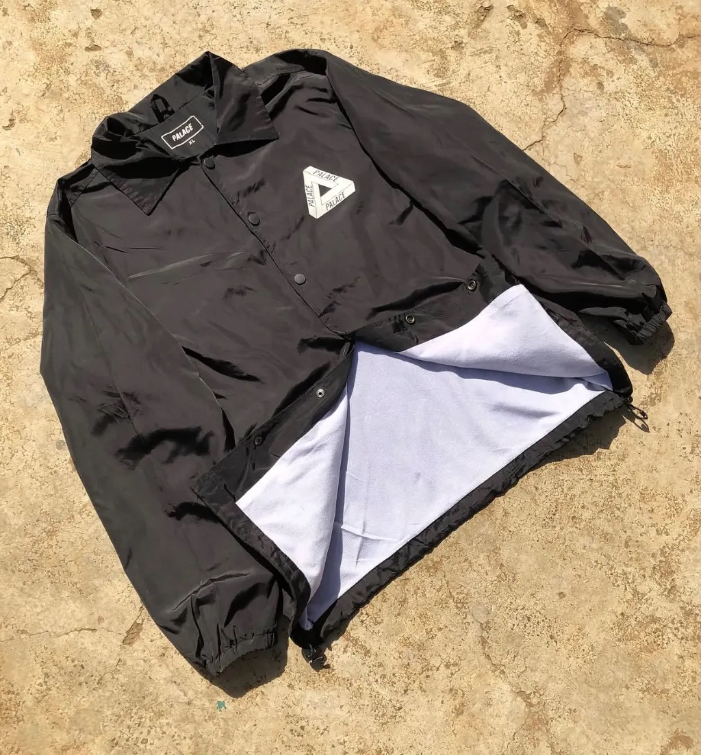 : Palace Tri-Ferg Coach Jacket XL - Black