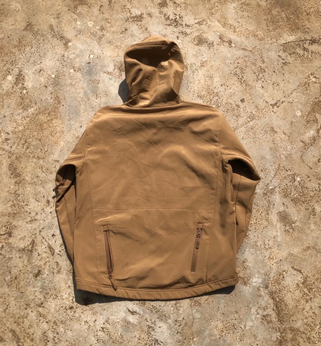 TACTICAL HOODED SOFT SHELL