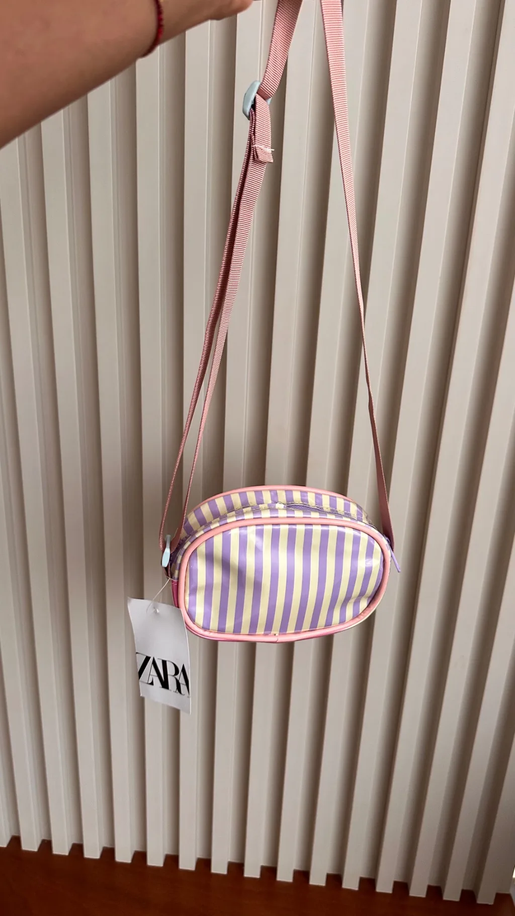 Minnie mouse shoulder bag