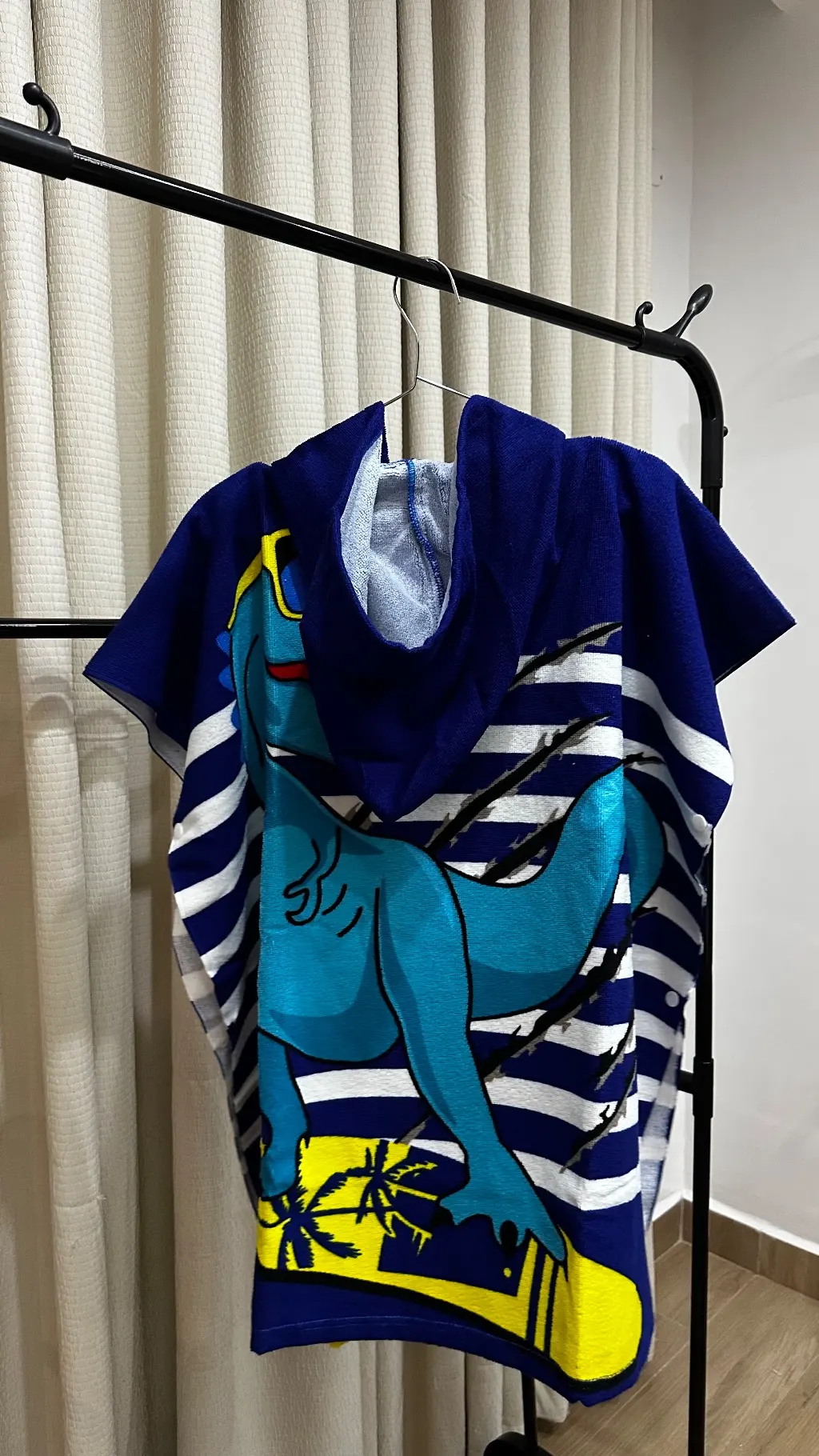 Cool Dino Hooded Swim Towel – 70 × 130 cm