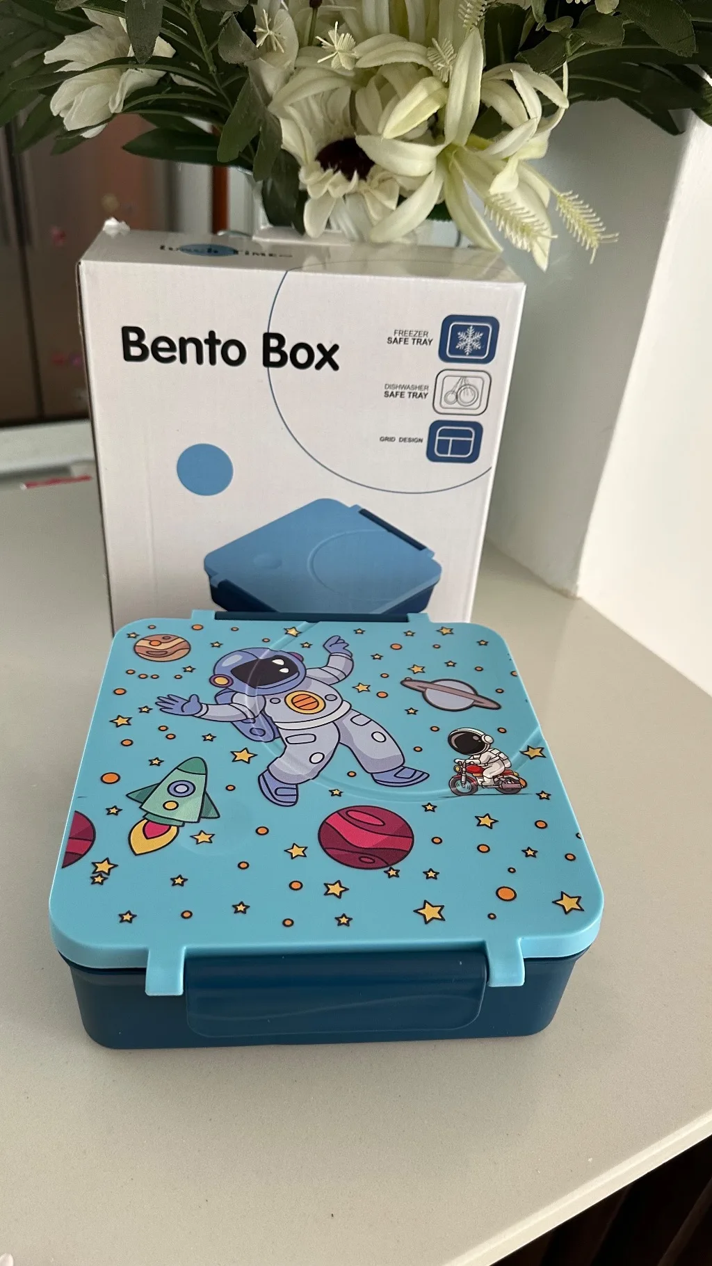 BENTO LUNCH BOX WITH A FLASK