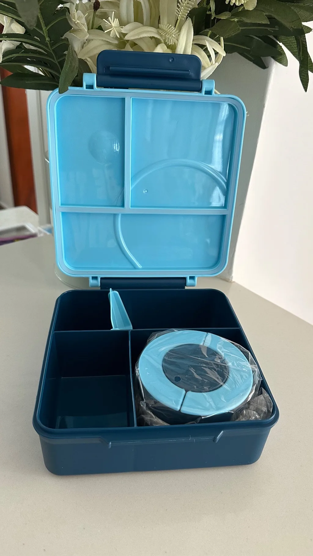 BENTO LUNCH BOX WITH A FLASK