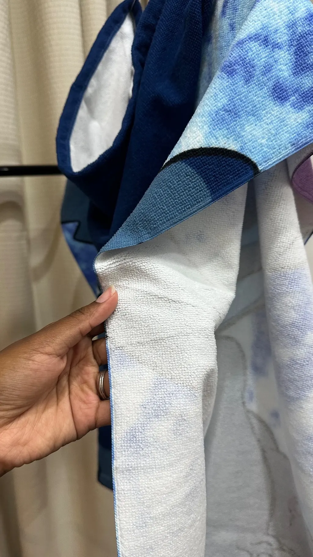 Stitch hooded swim towel (60 * 120 cm)