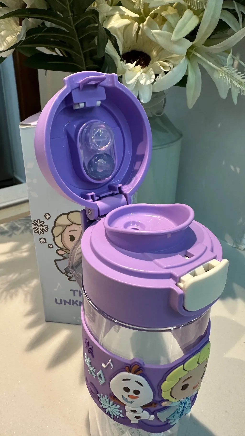 Disney elsa water bottle 600ml