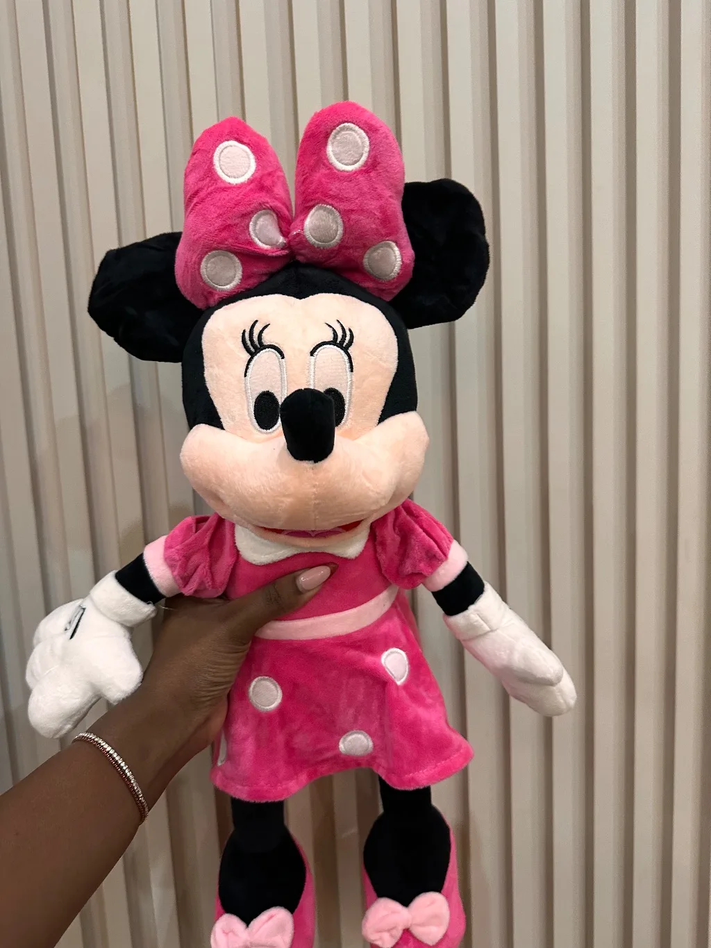 pink Minnie Mouse plush toy. (50cm)