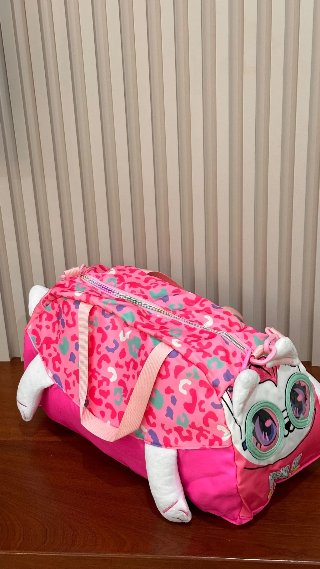 pink animal print pattern