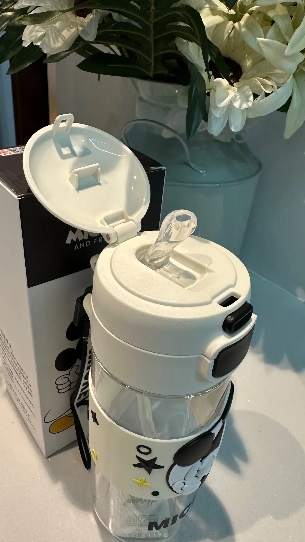 Disney Mickey Mouse  water bottle