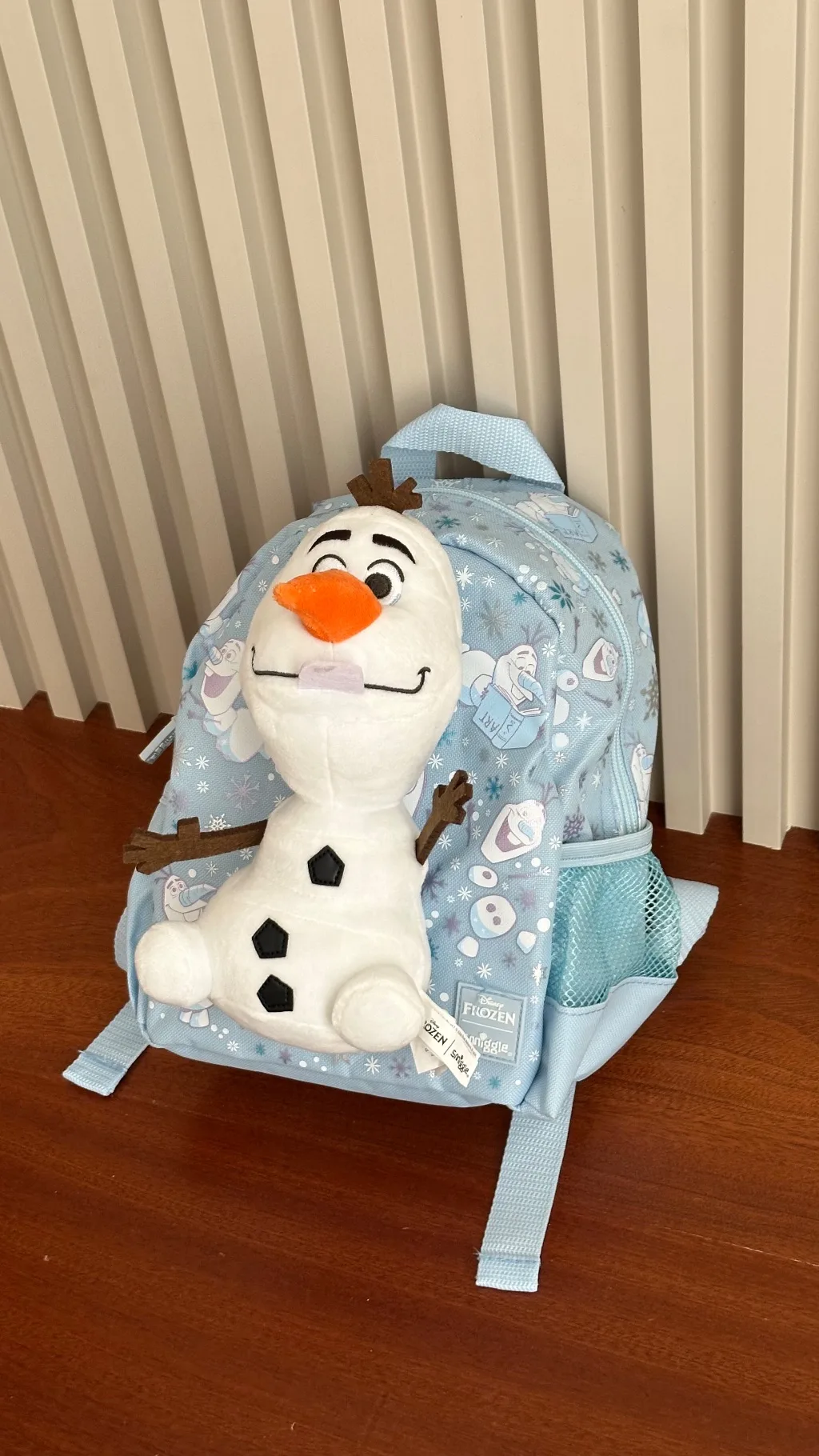 TODLER  FROZEN  BACKPACK WITH DETACHABLE PLUSH TOY