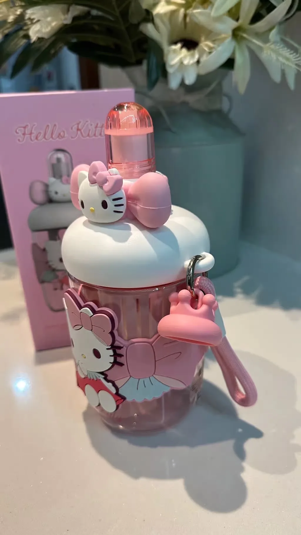 Sawi Kids Hello Kitty water bottle 650 ml