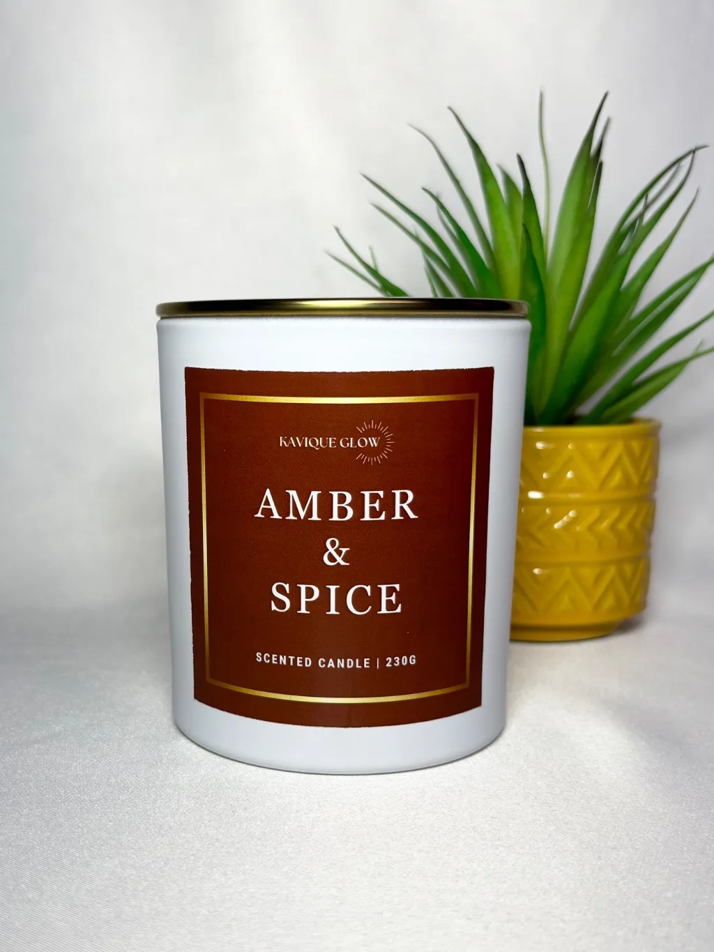 Amber & Spice Scented Candle