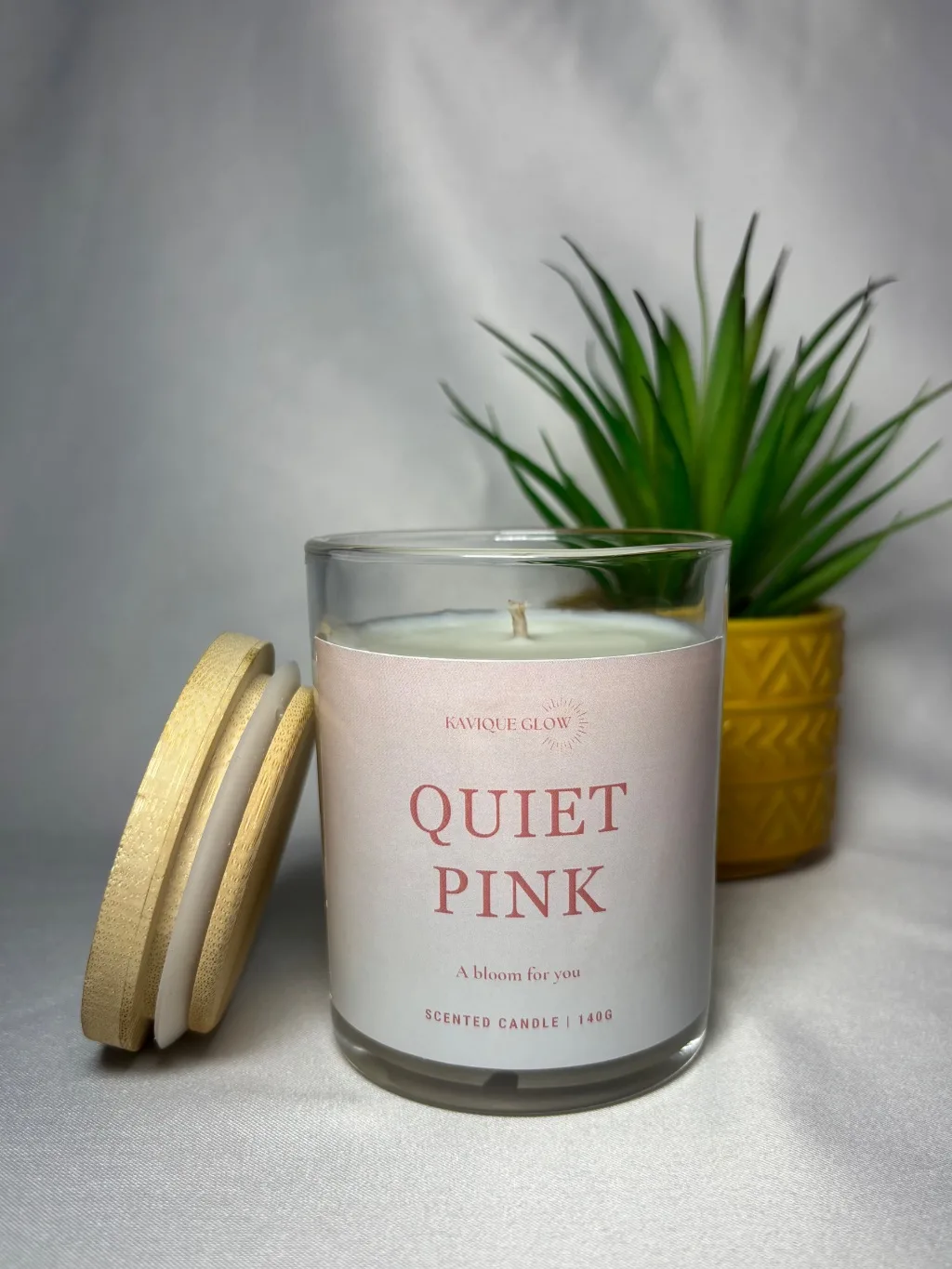Quiet Pink Scented Candle | 140g