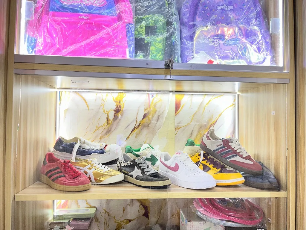 Large Glass Display