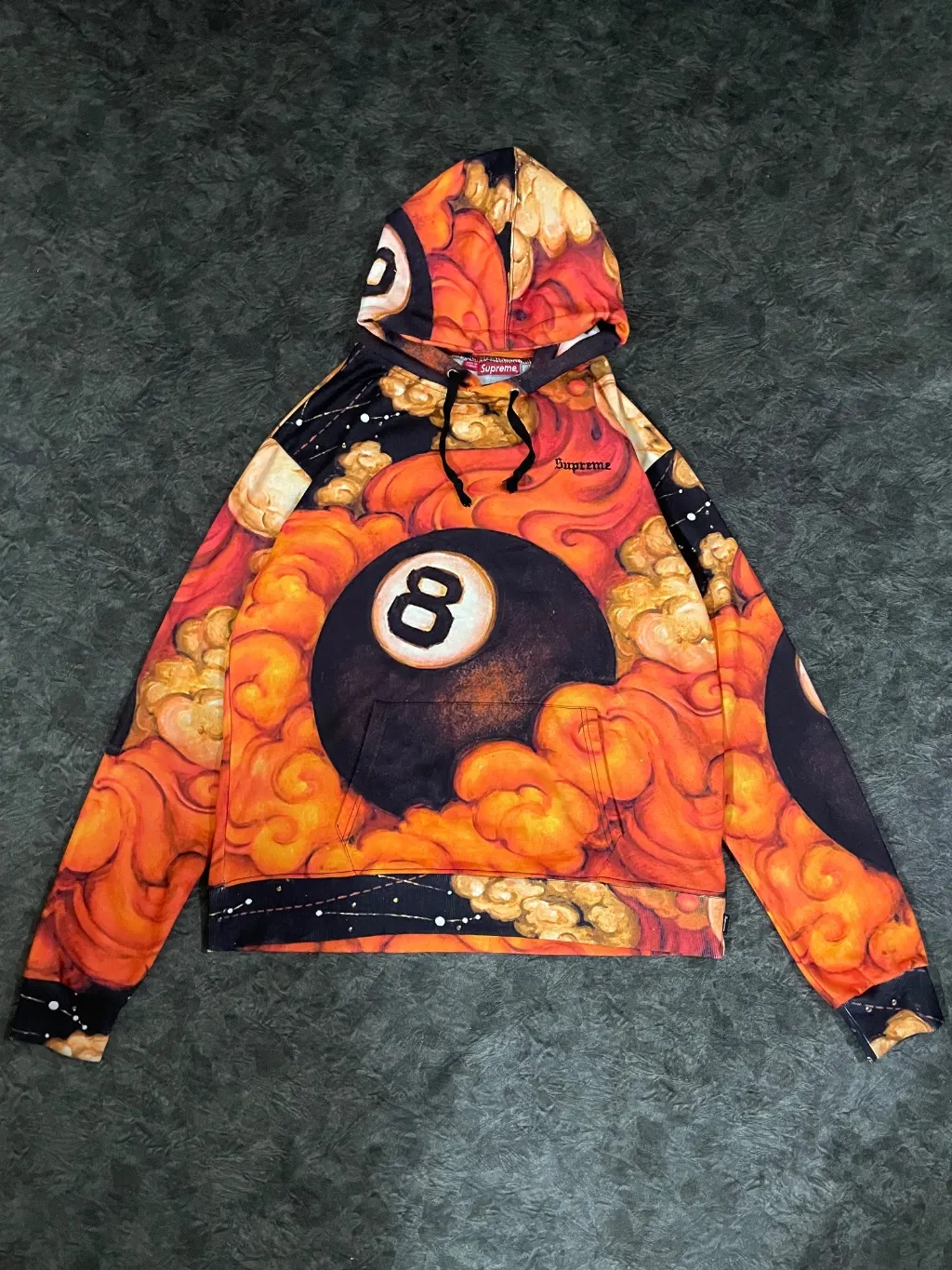 Supreme hoodie